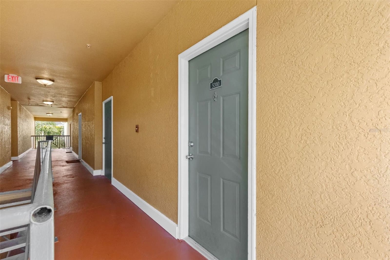 4207 DALE MABRY