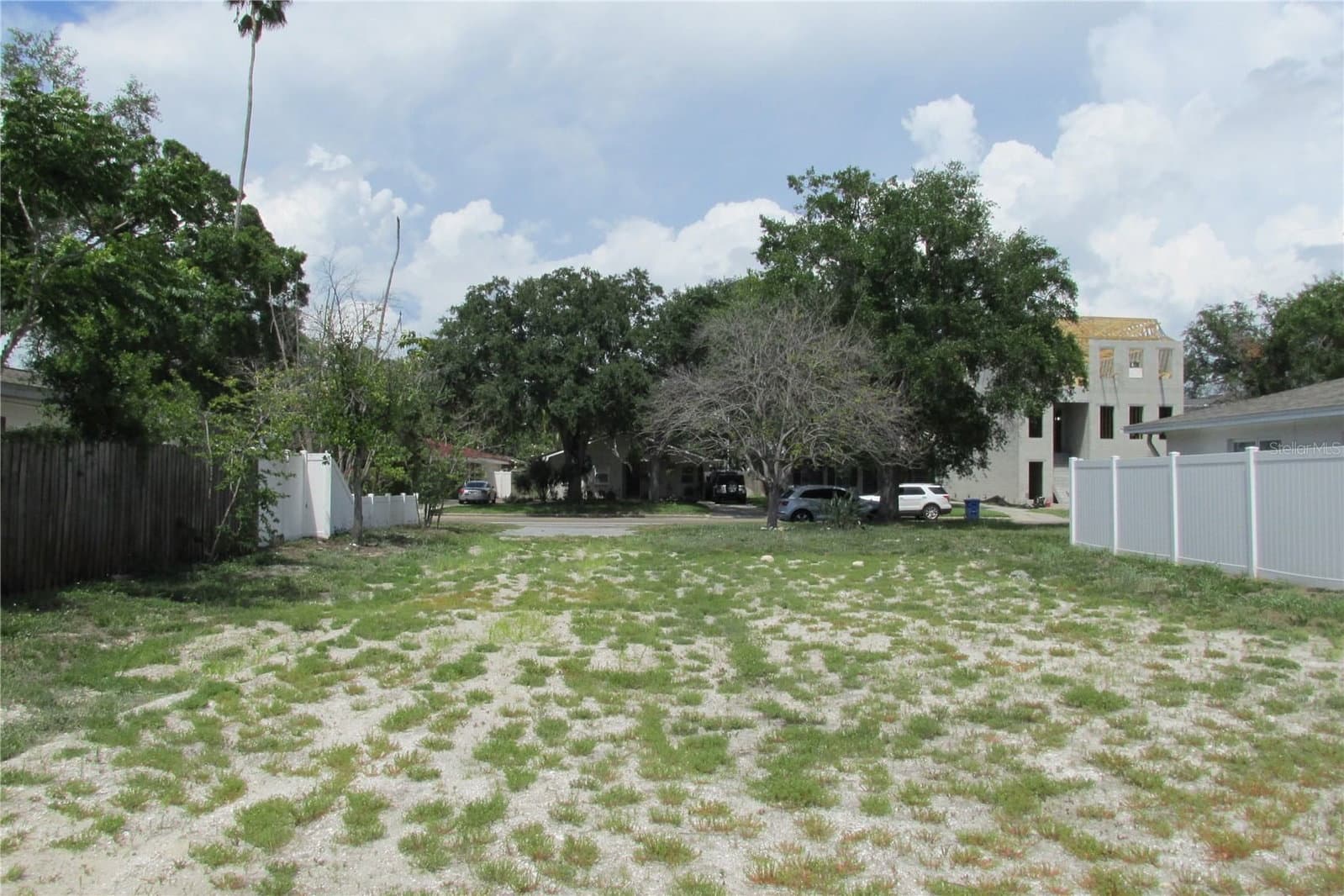 508 DAVIS