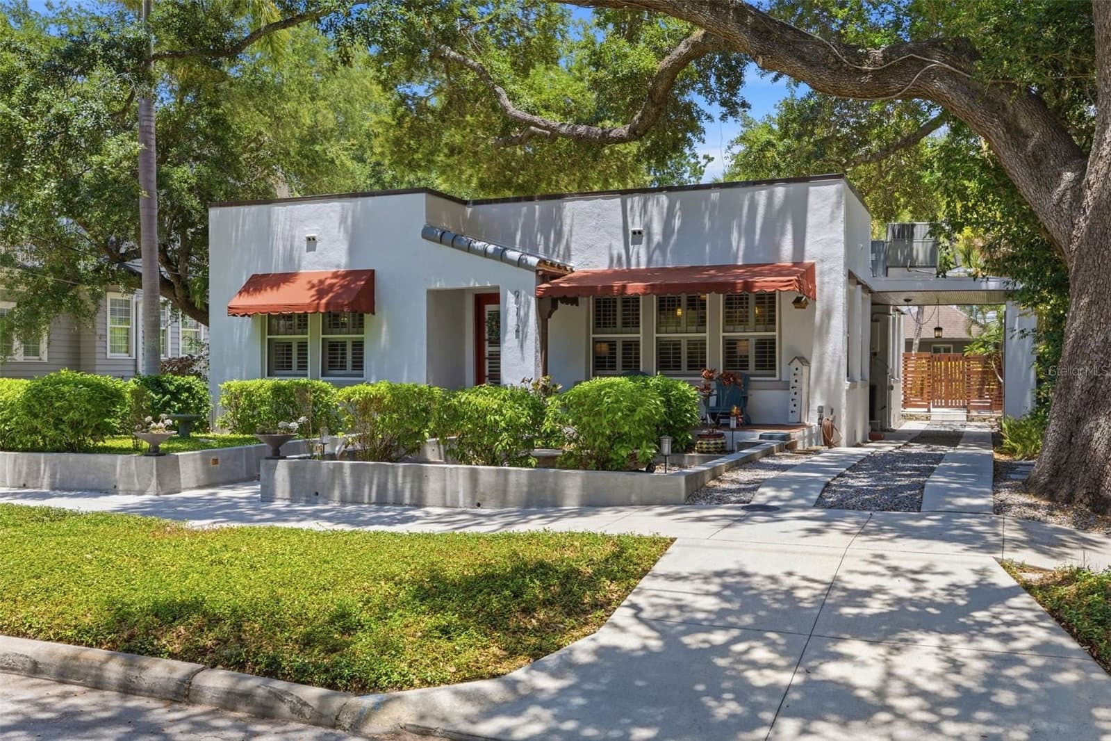 912 FREMONT