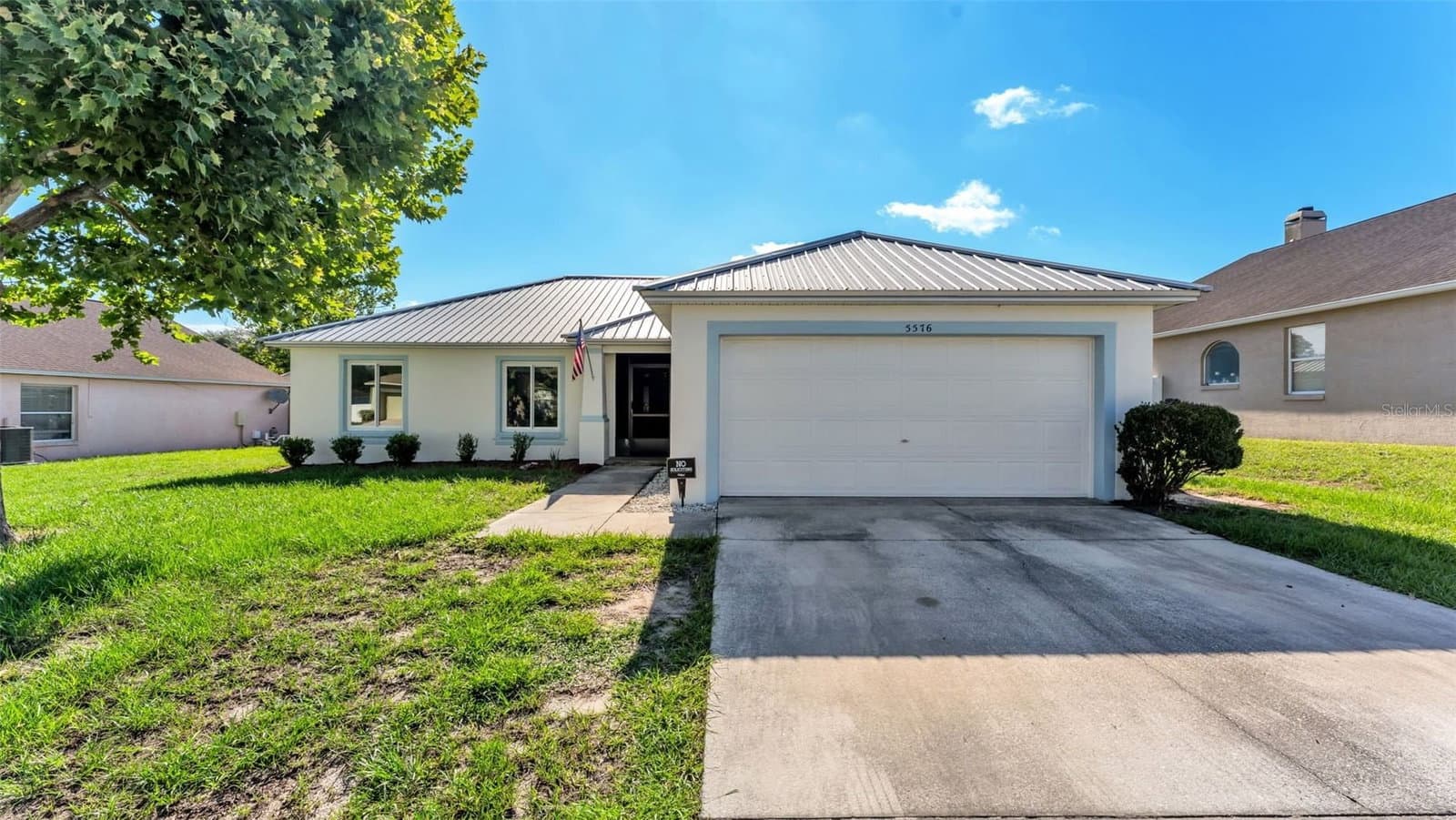 5576 MOON VALLEY