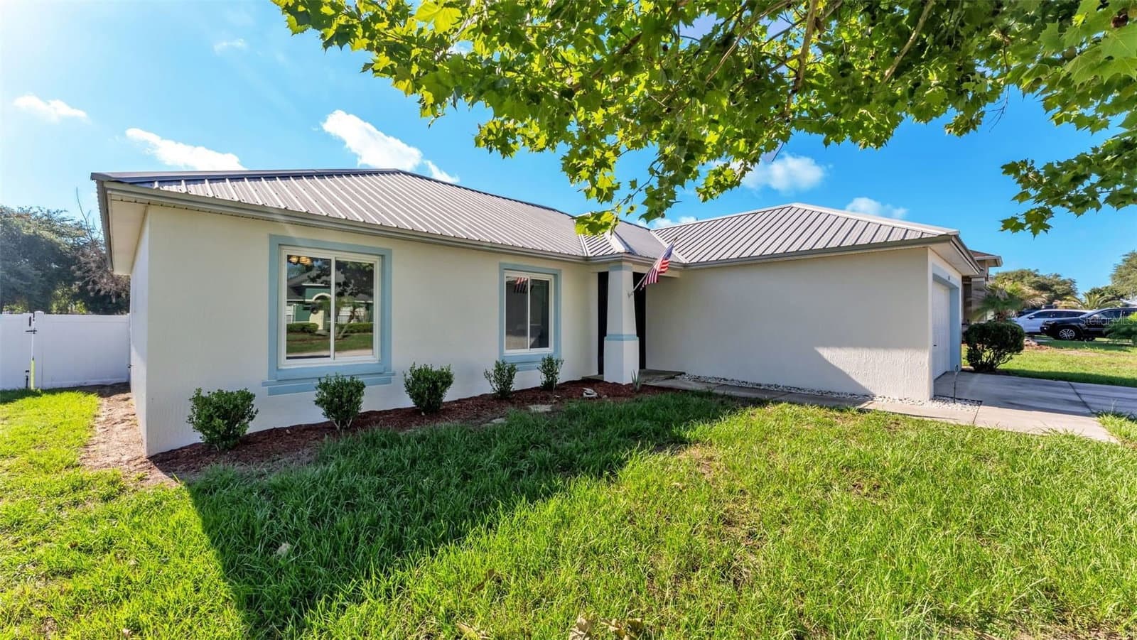 5576 MOON VALLEY