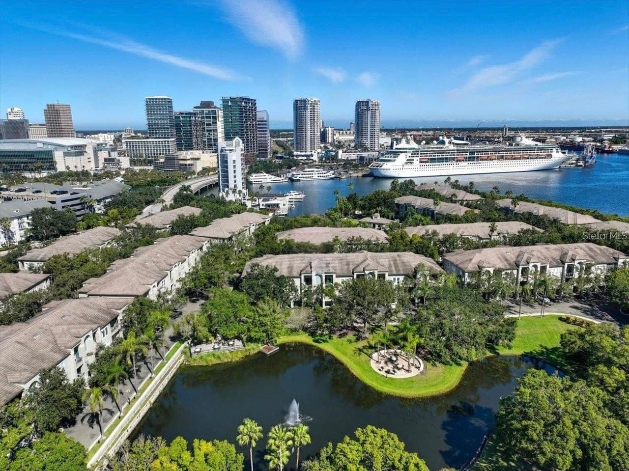 716 PROMENADE