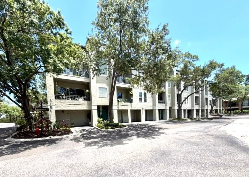 716 PROMENADE