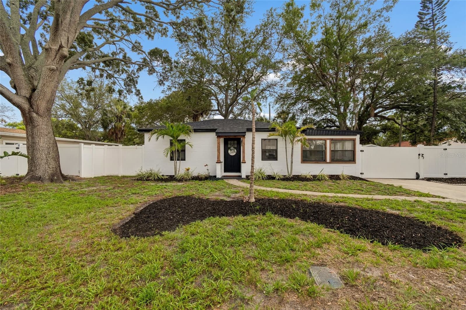 4730 BAY VISTA