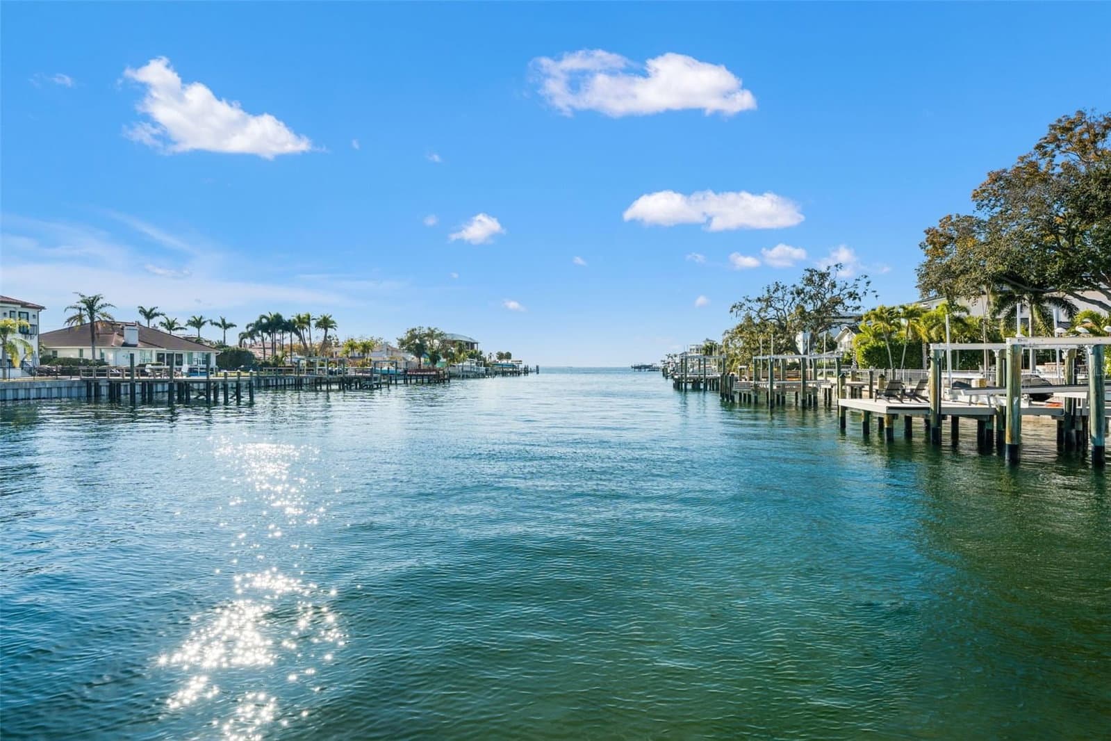 2605 BEACH