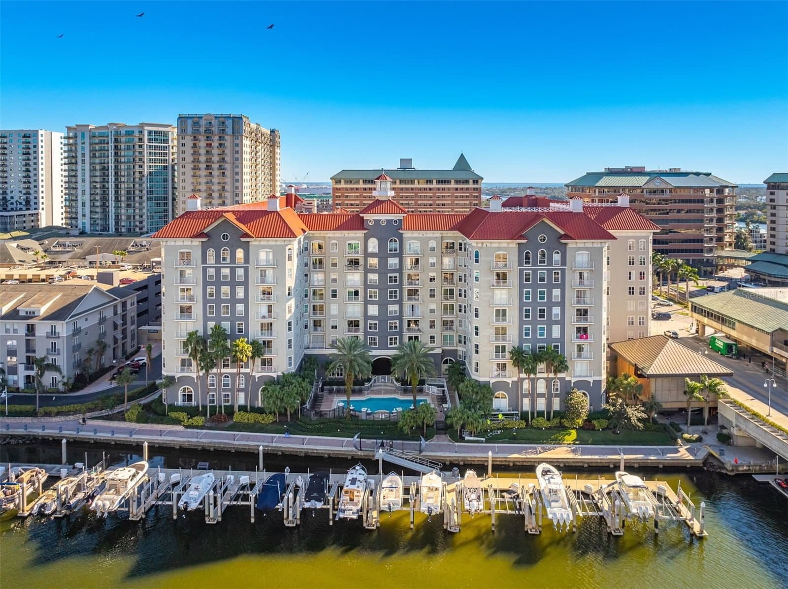 700 HARBOUR ISLAND