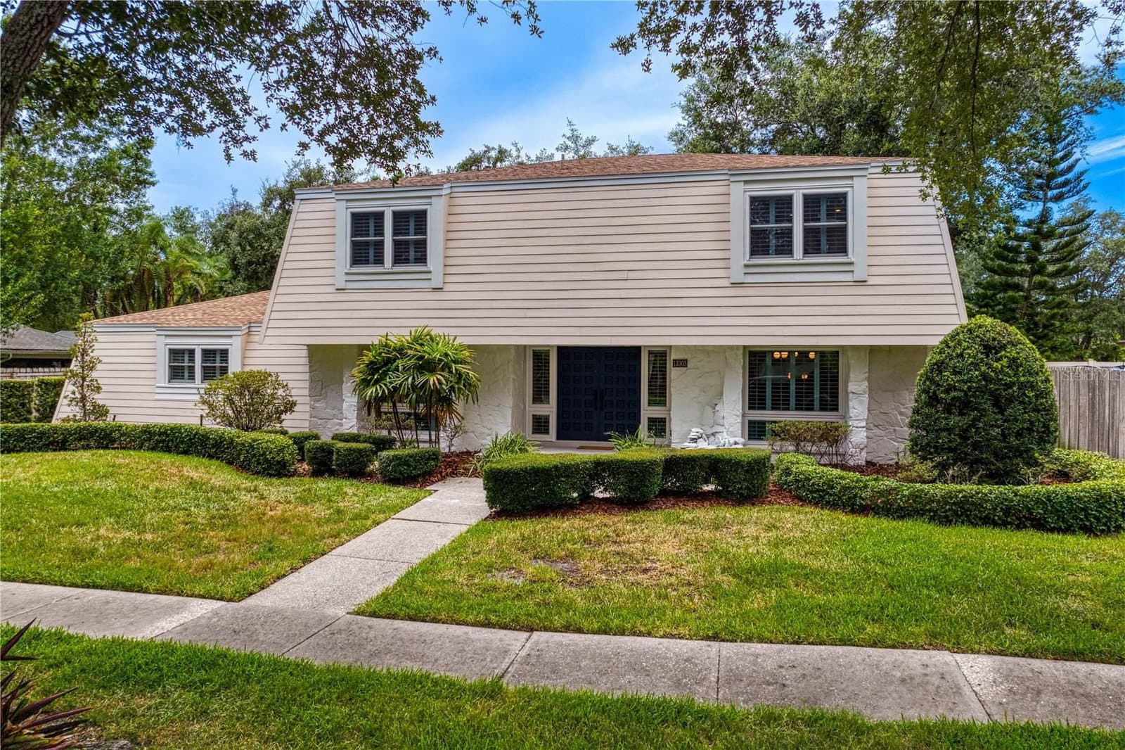 13305 GOLF CREST