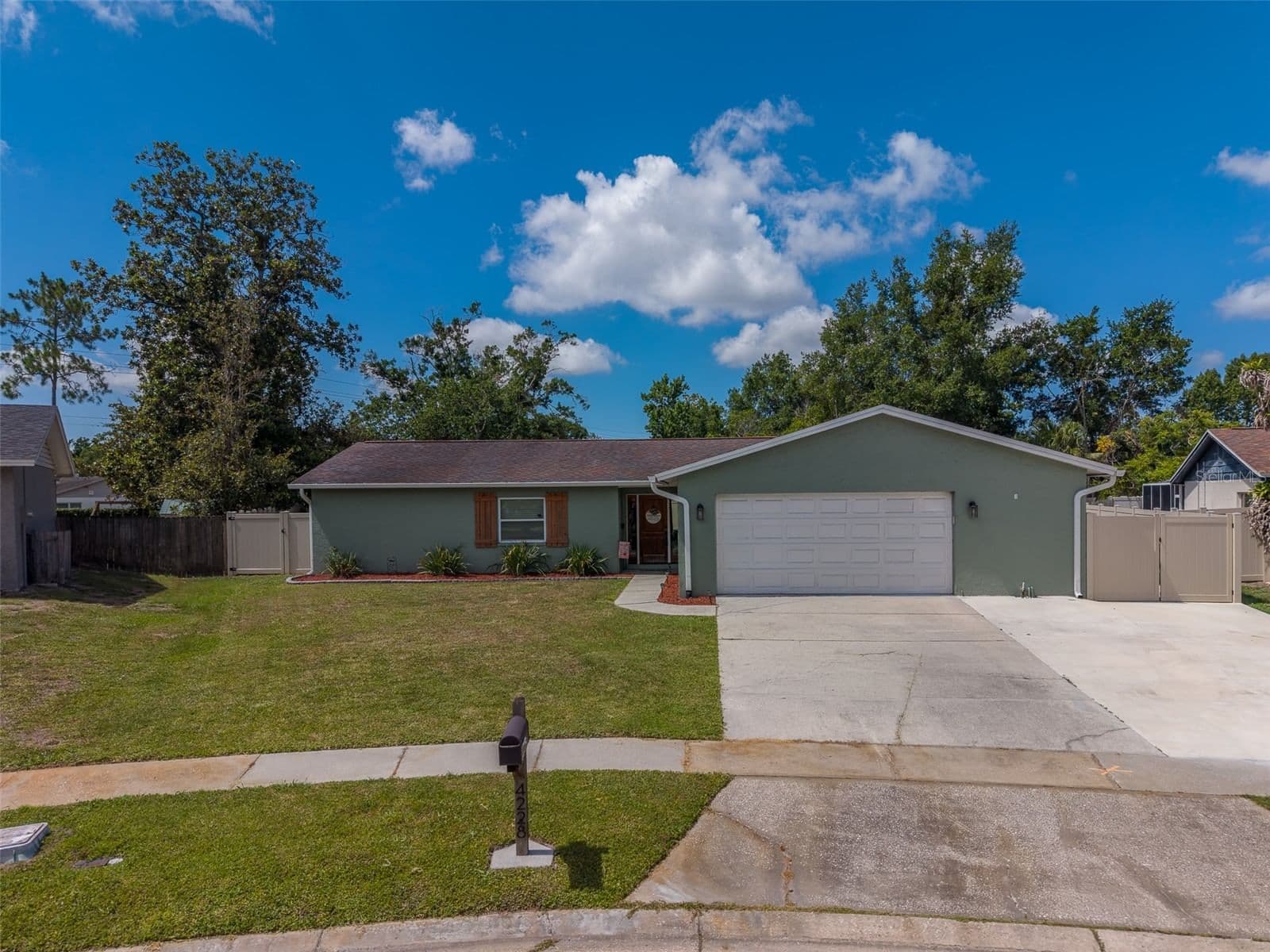 4228 BRIARBERRY