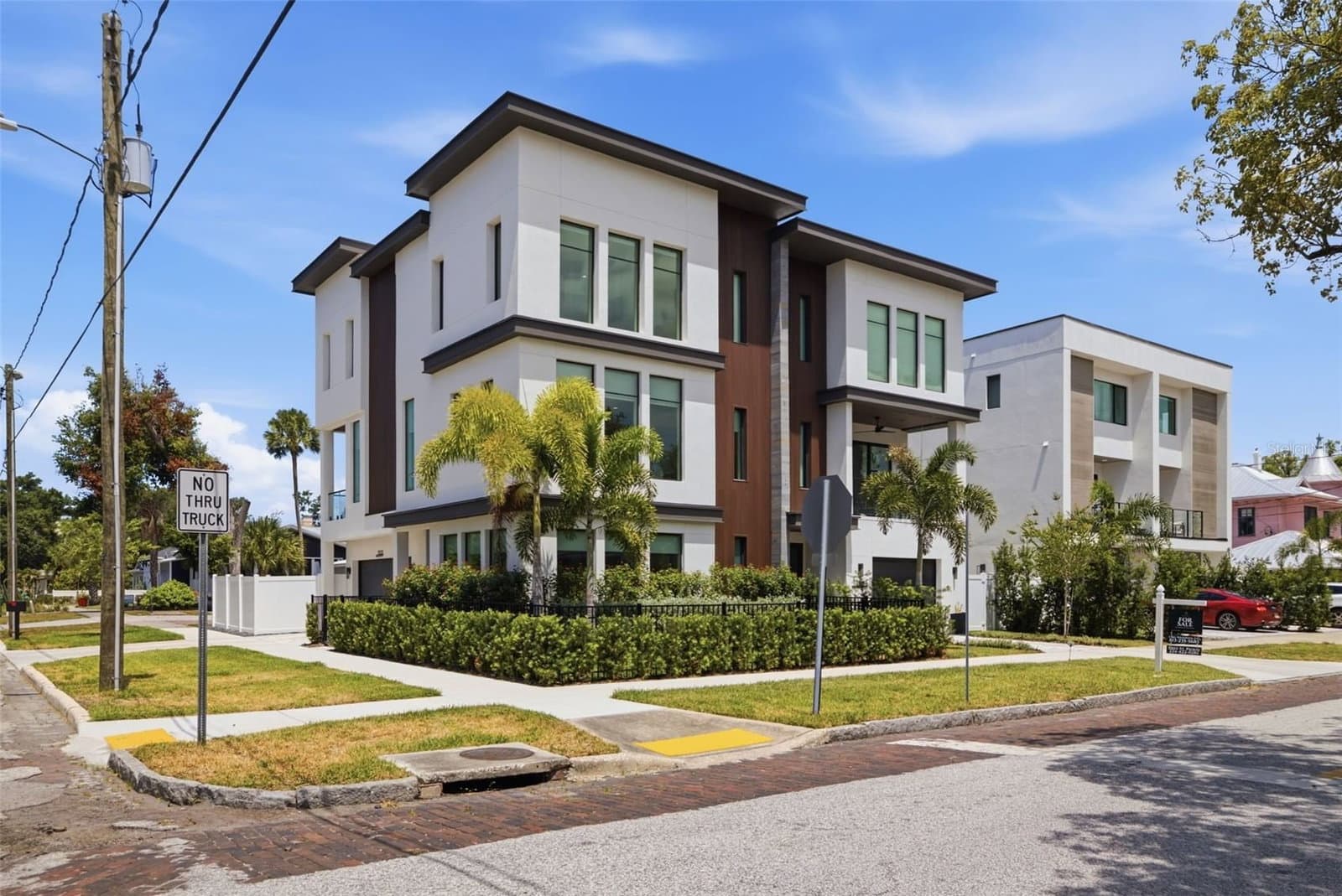 2502 HIGHLAND