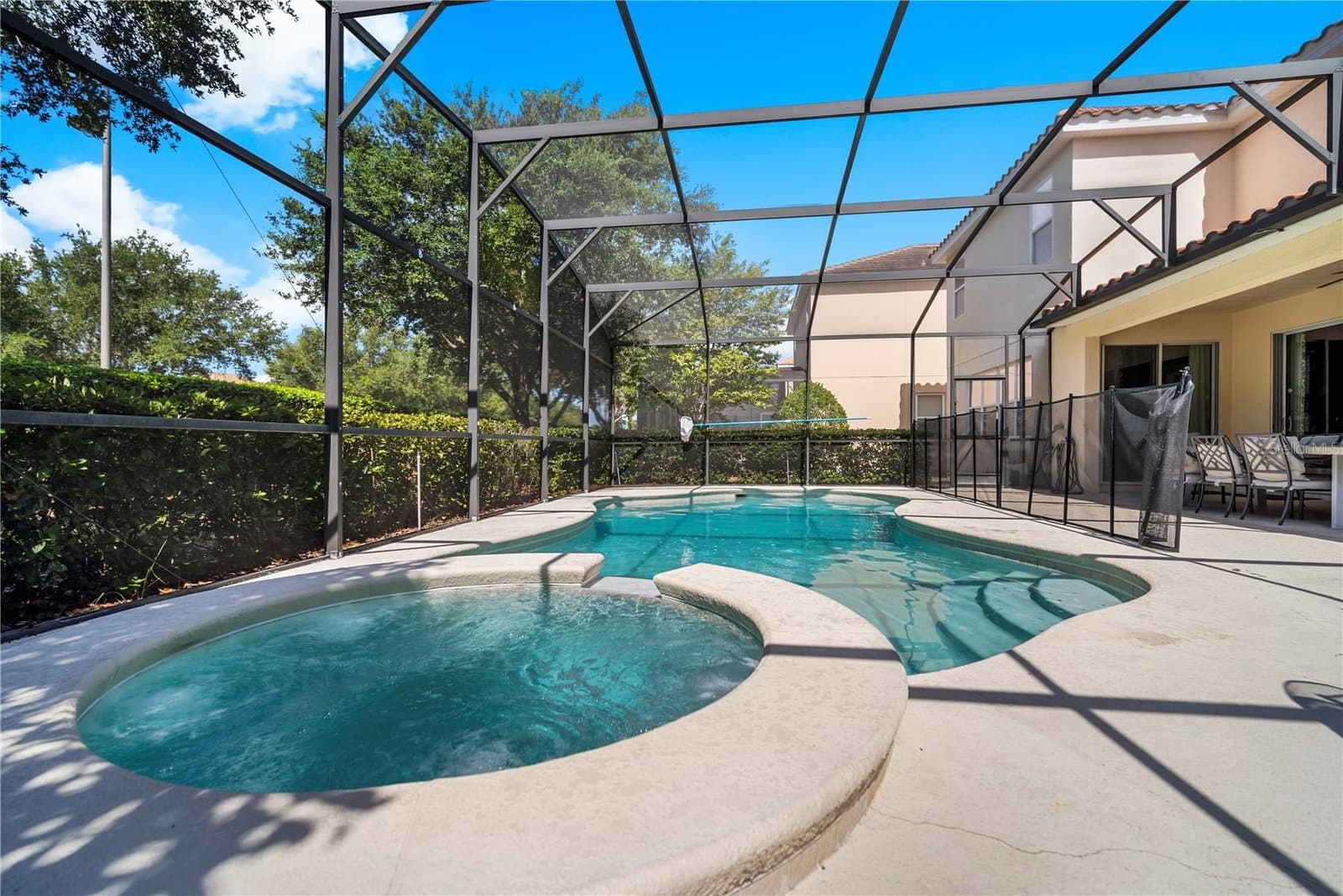 4007 OAKRISE