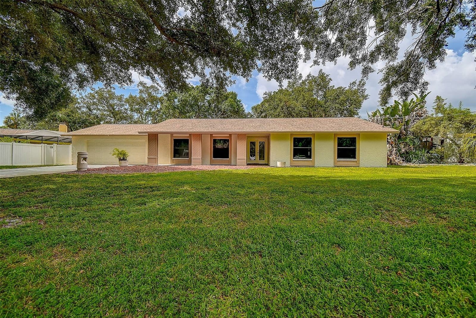 9404 HAMILTON