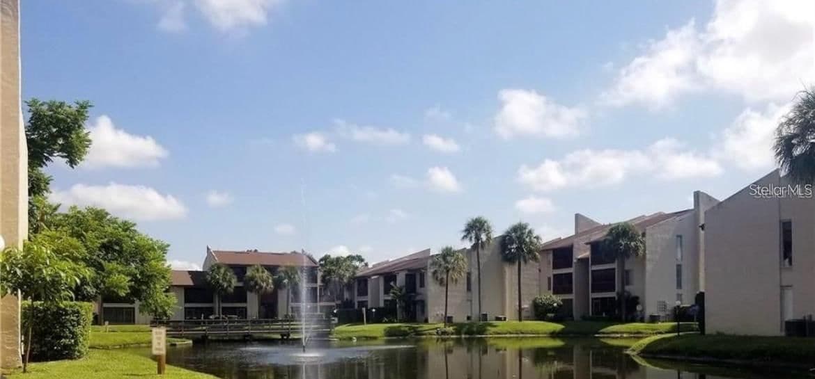 3850 LAKE