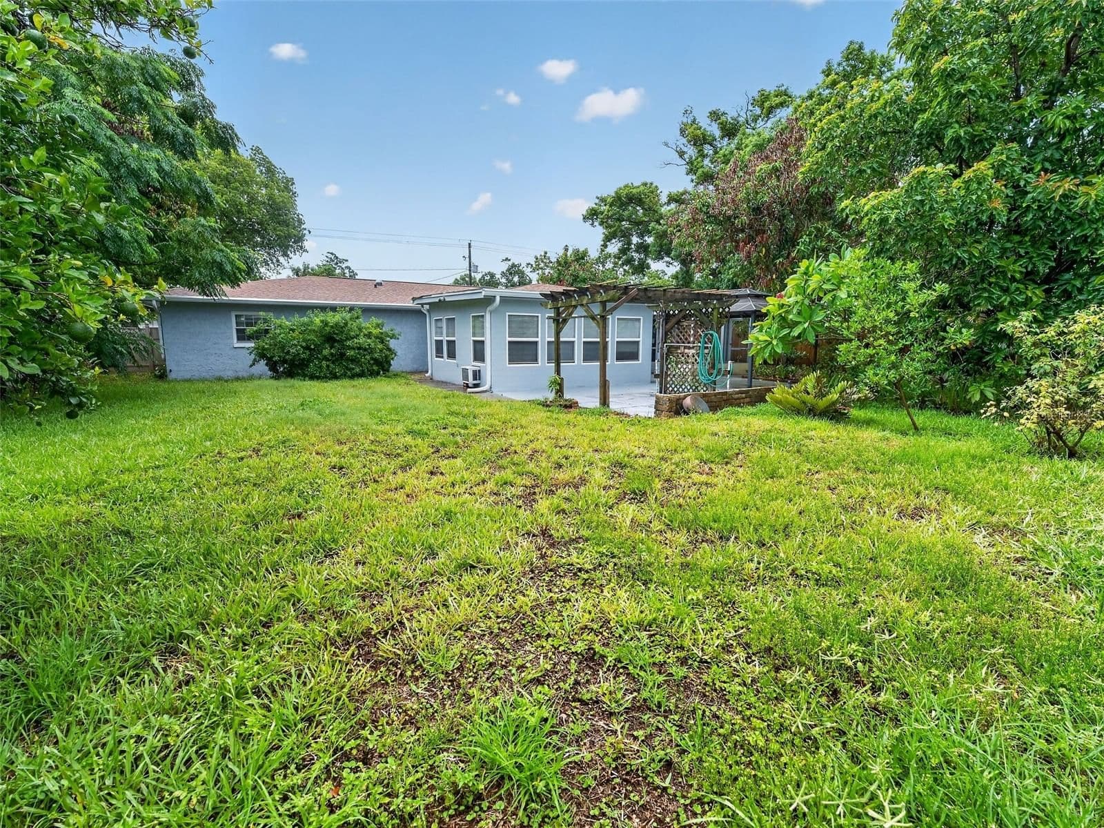 8516 TWIN LAKE BLVD