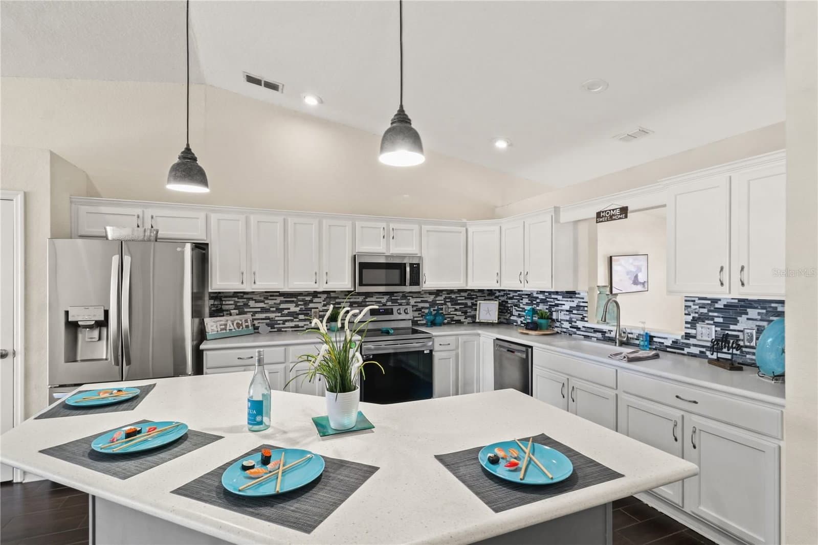 7855 SUGAR PINE