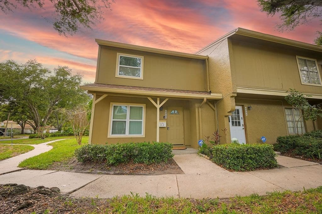 6902 SOLEDAD