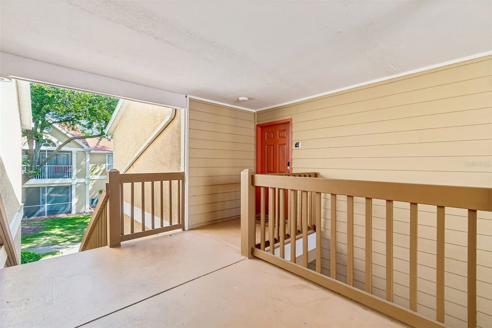 9481 HIGHLAND OAK