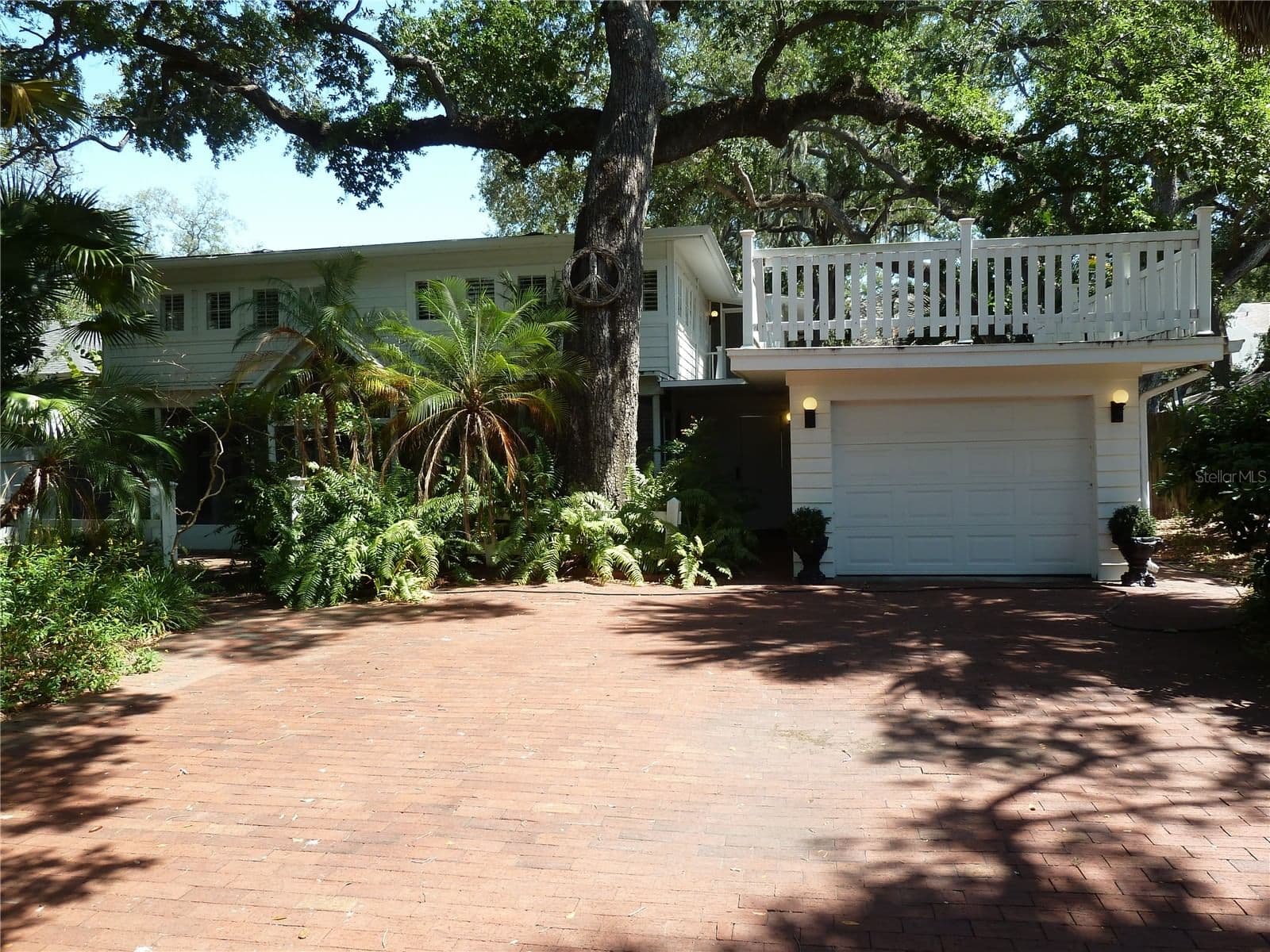 3302 VILLA ROSA