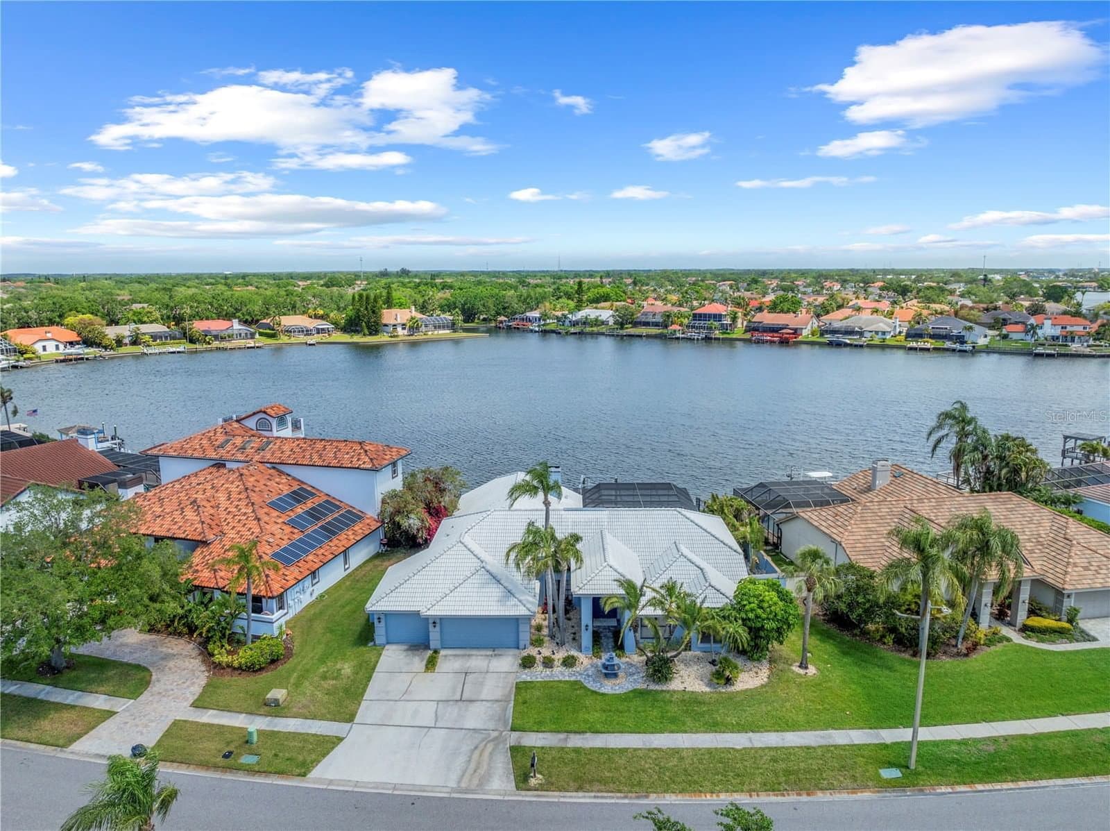 5104 LONGBOAT