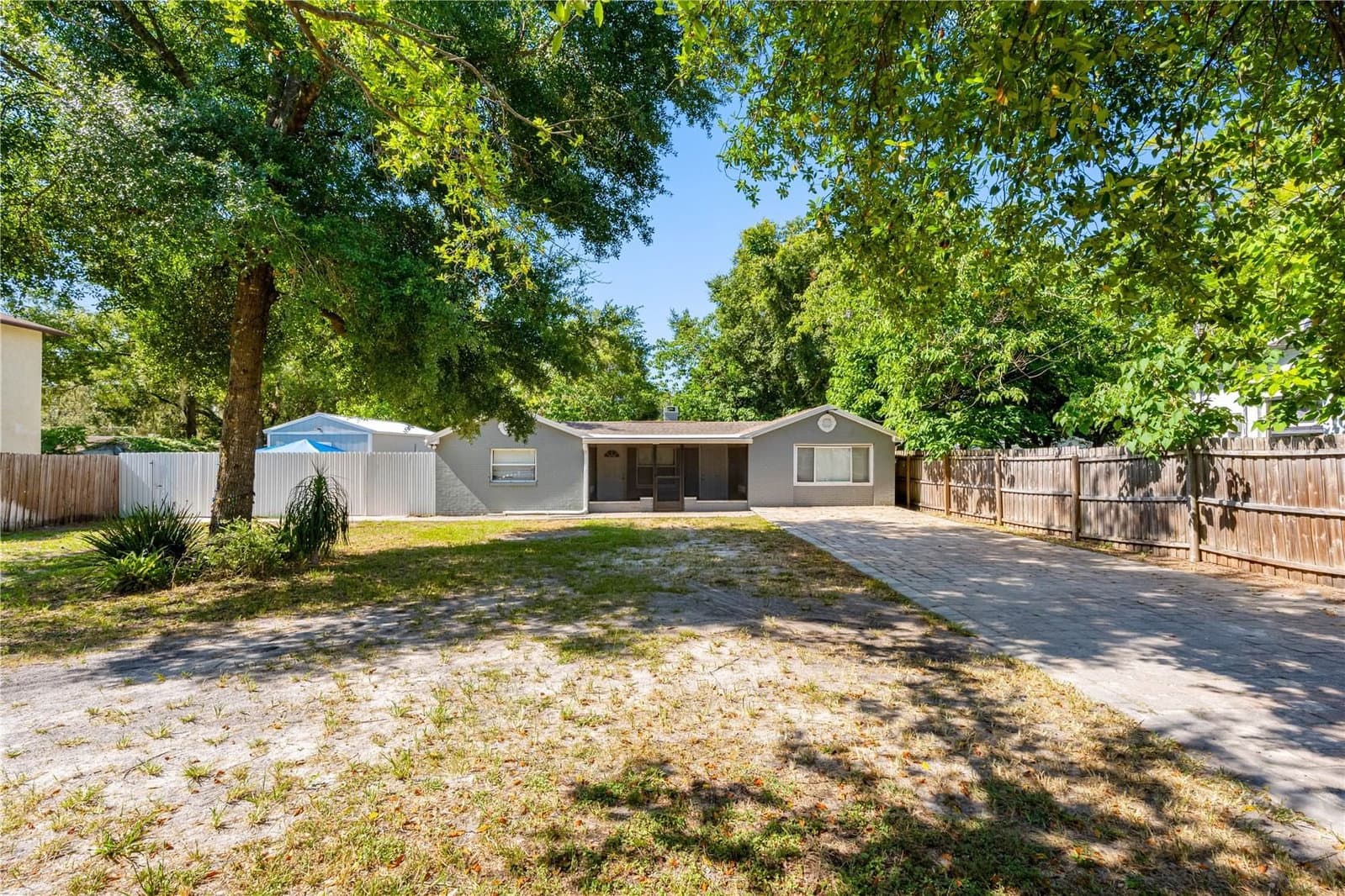 1205 SENECA