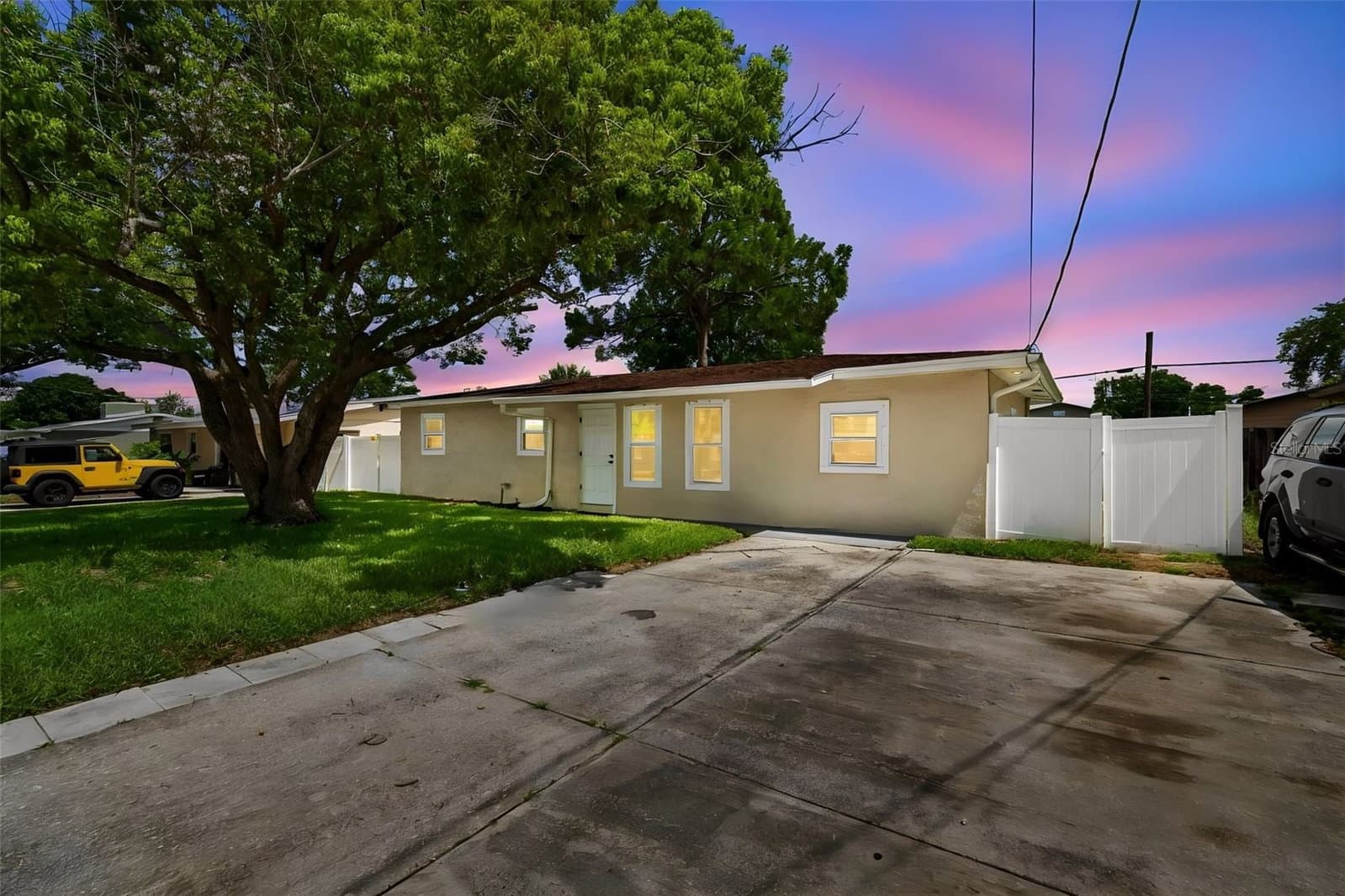 4417 FAIRVIEW