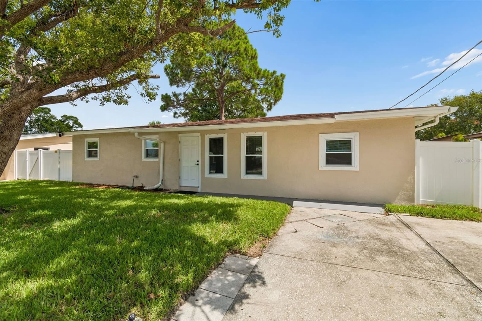 4417 FAIRVIEW
