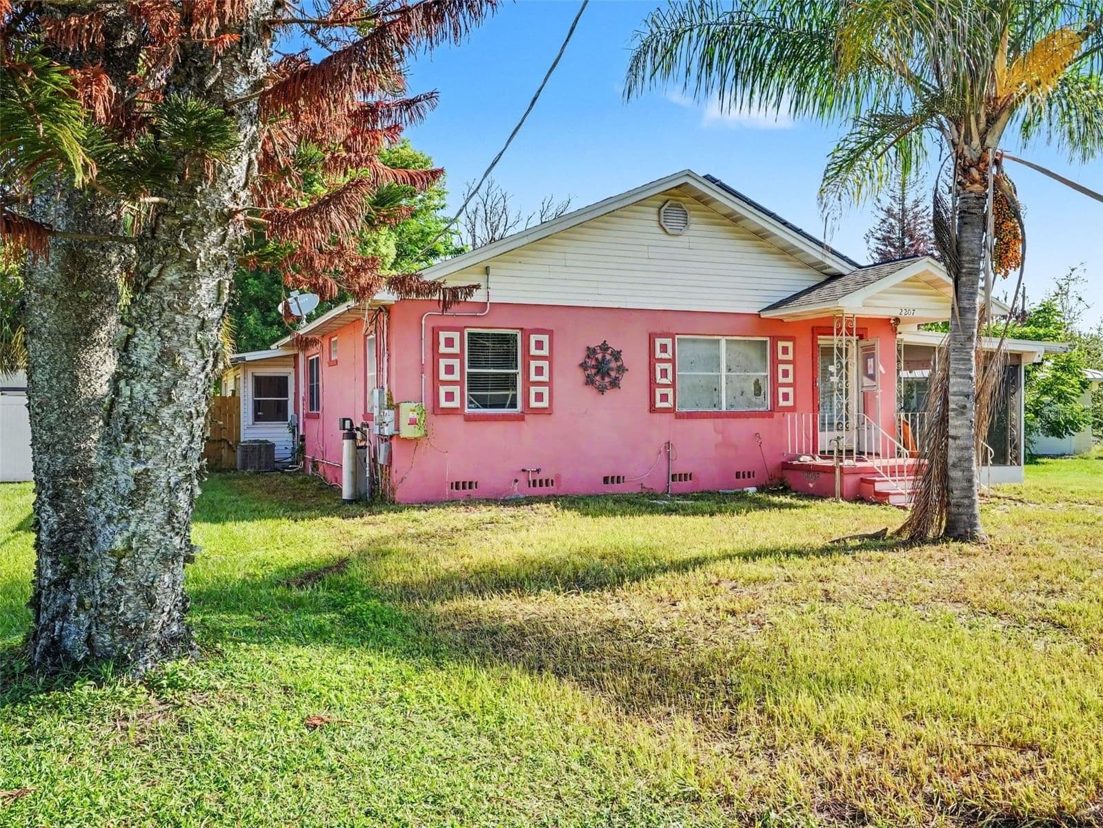 2207 AVENUE B NW, Winter Haven, FL