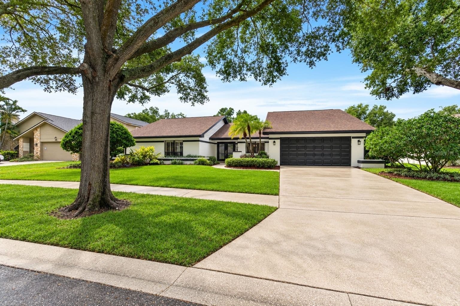 14015 SHADY SHORES