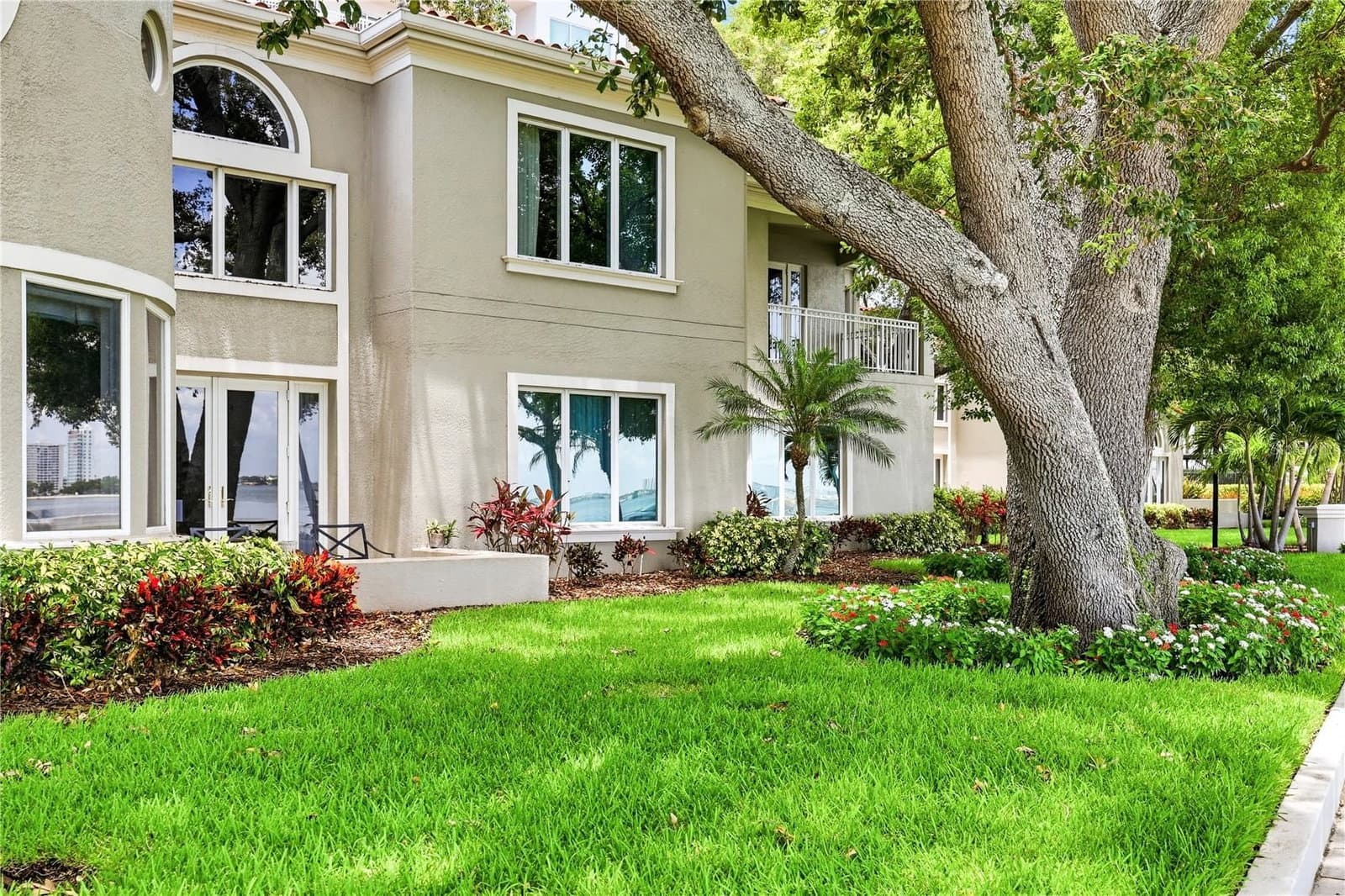 3507 BAYSHORE