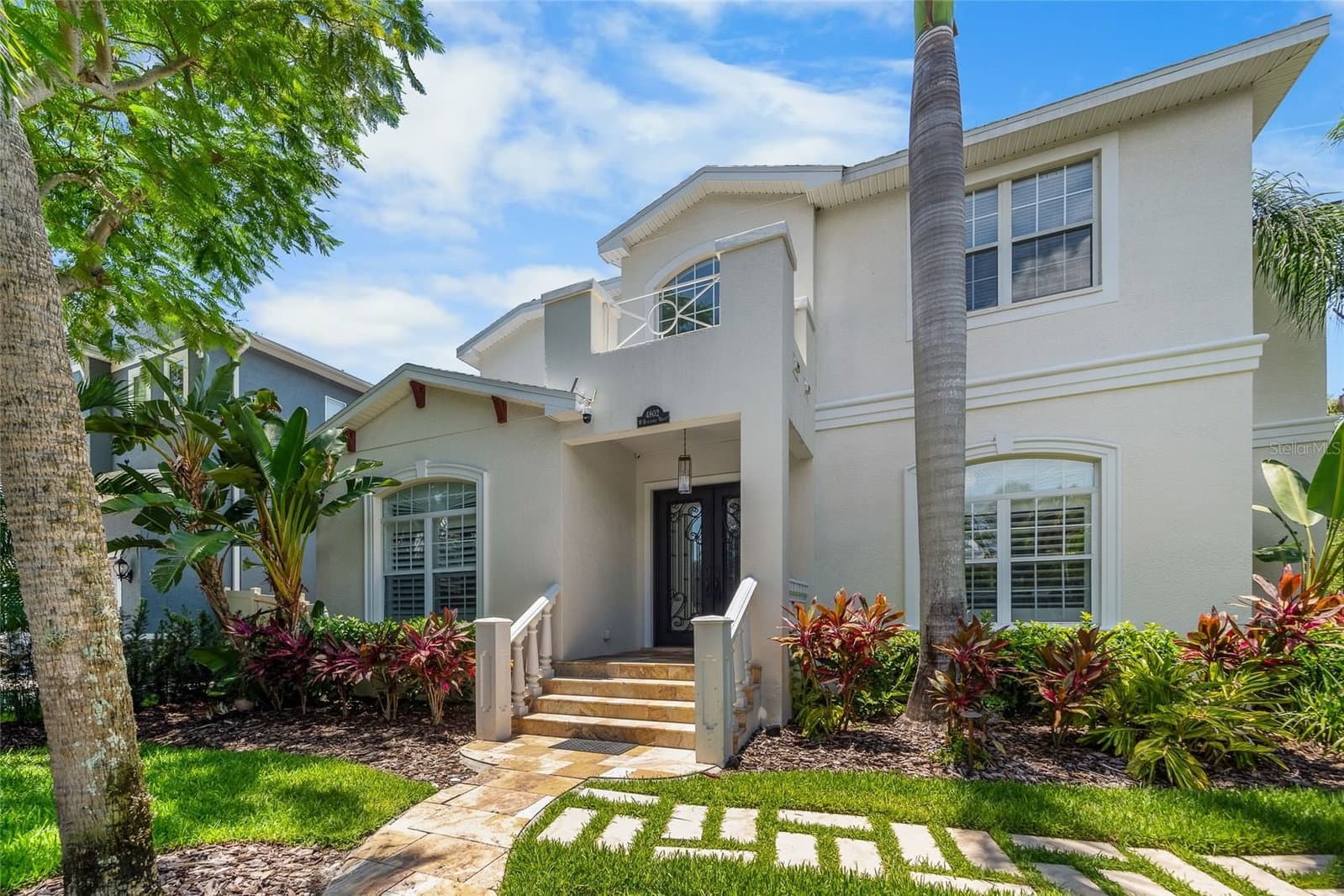 4802 BEACHWAY