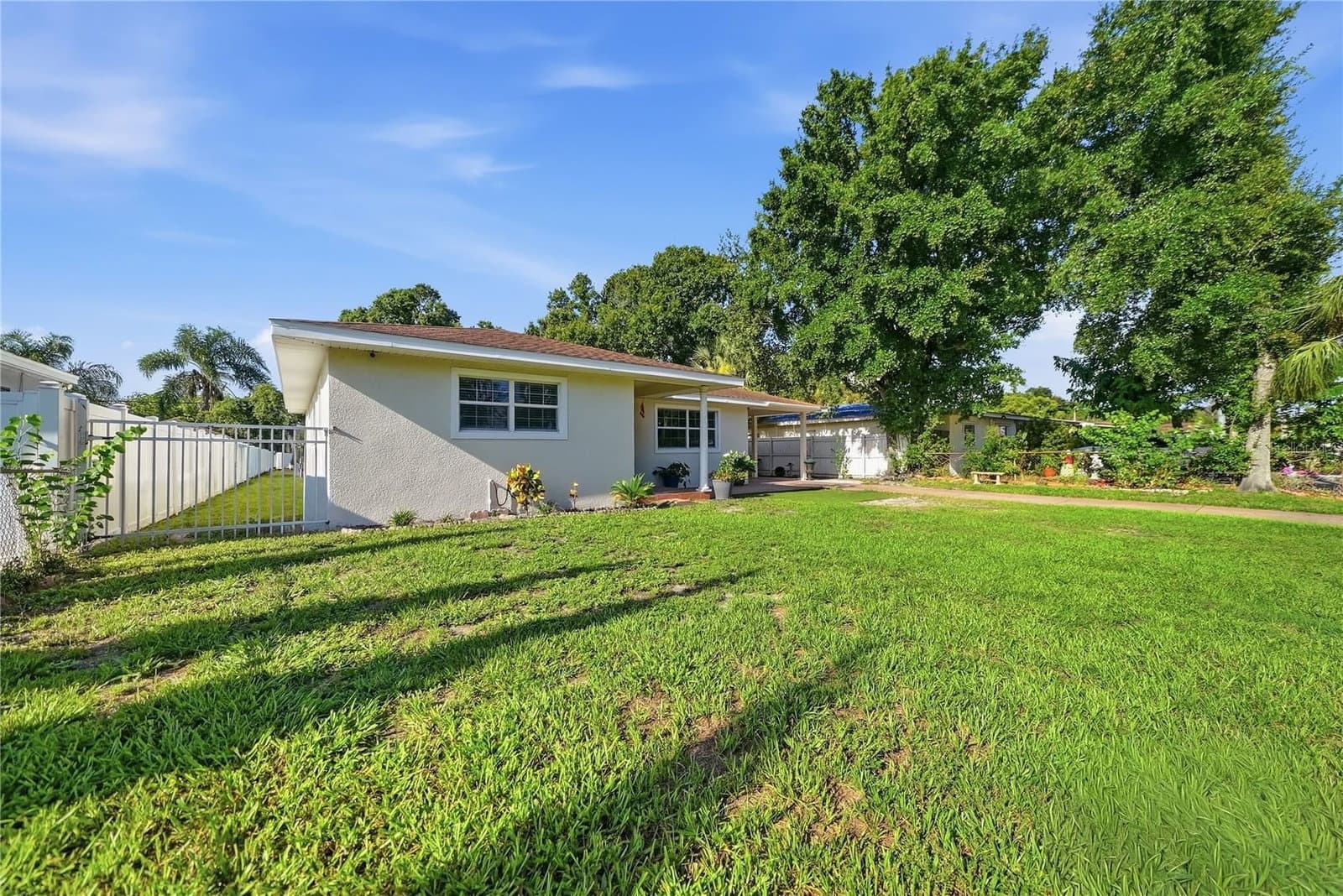 3006 SAINT CONRAD