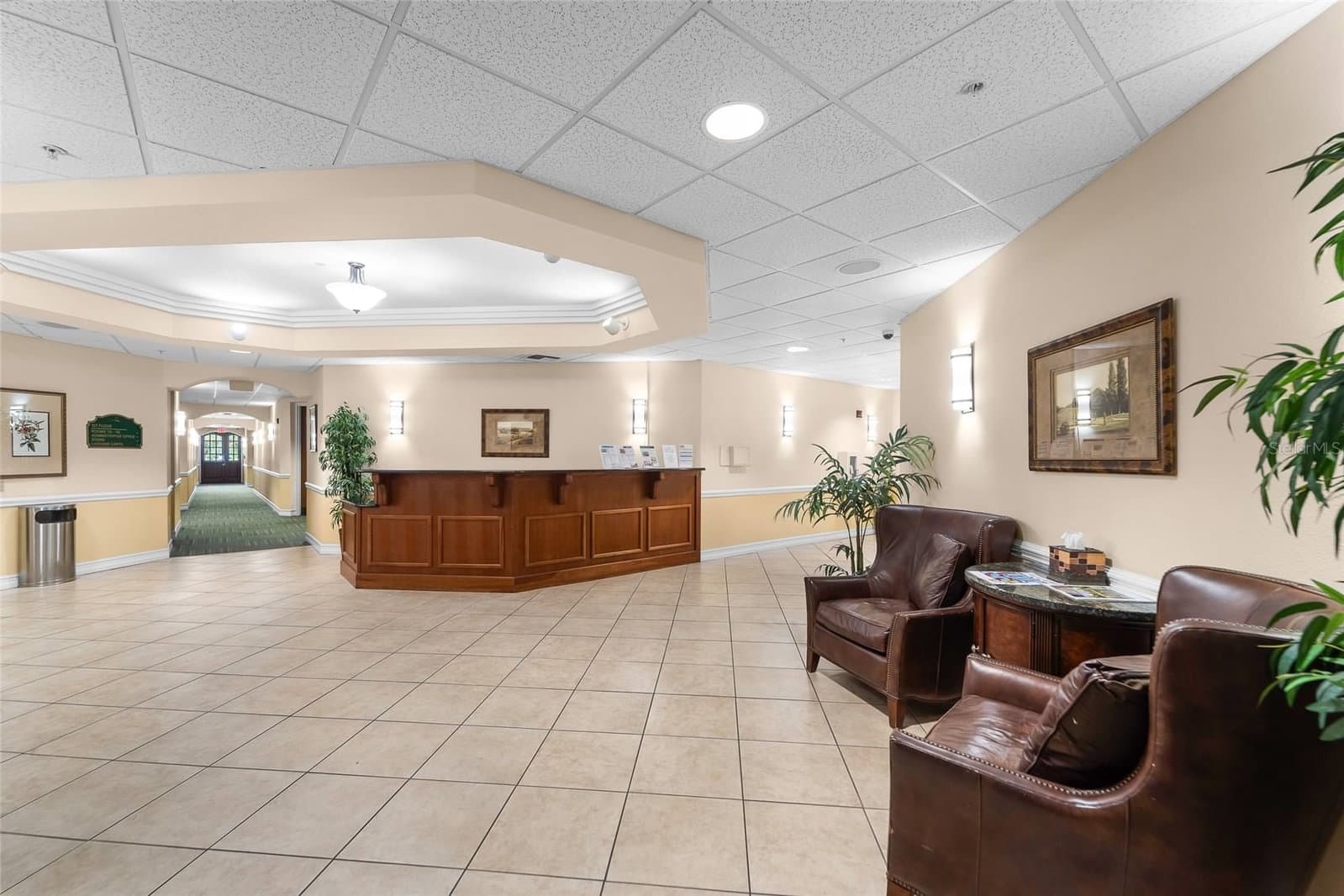 13941 CLUBHOUSE