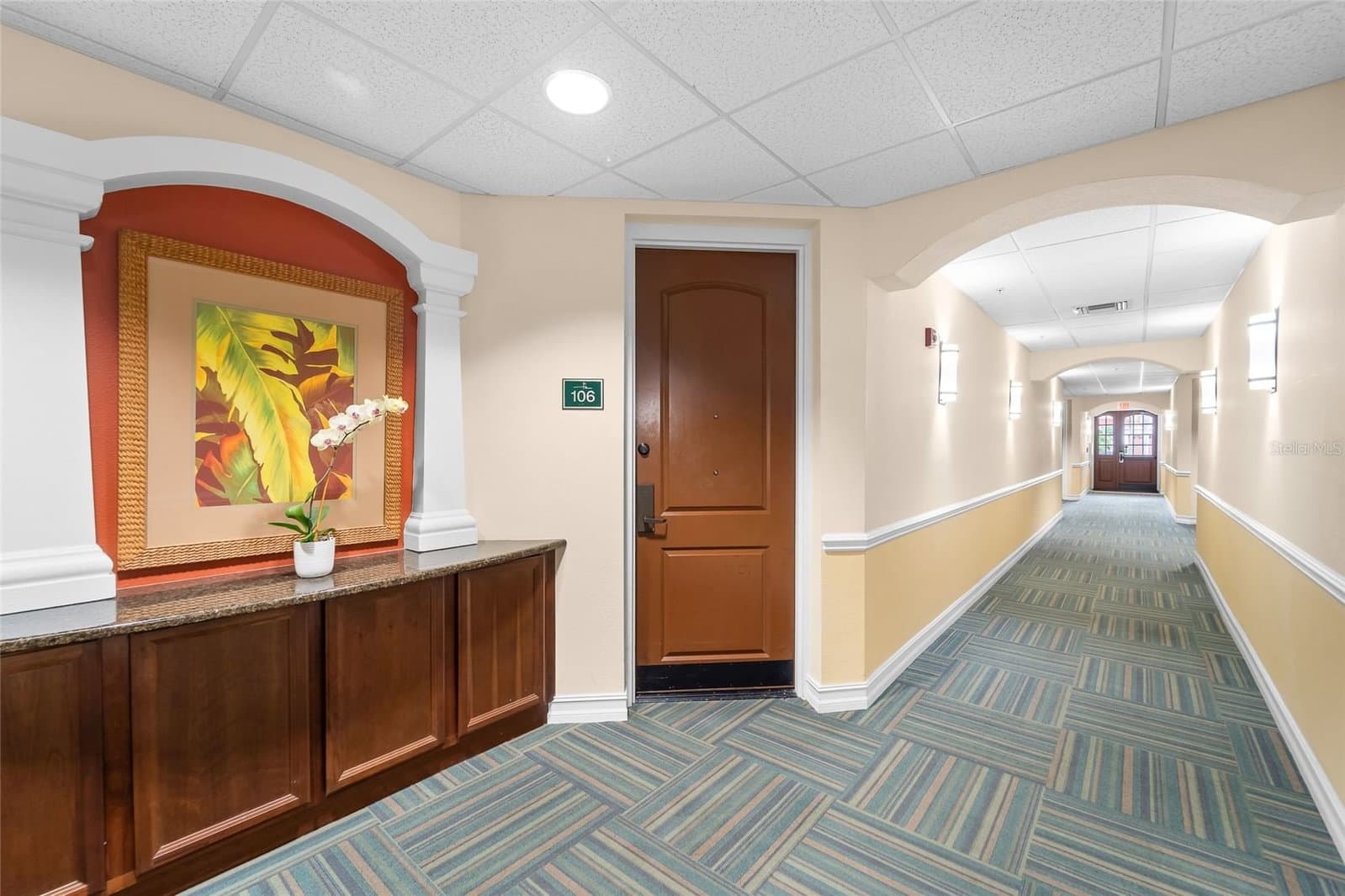 13941 CLUBHOUSE