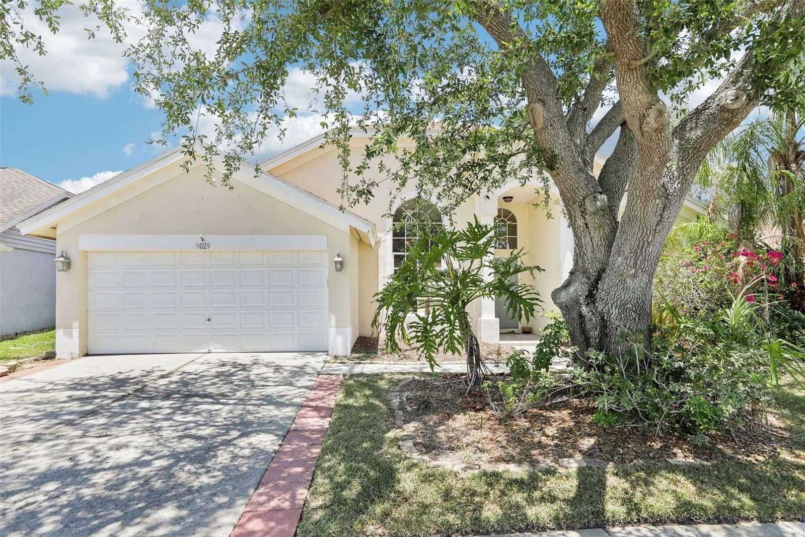 9029 WESTBAY