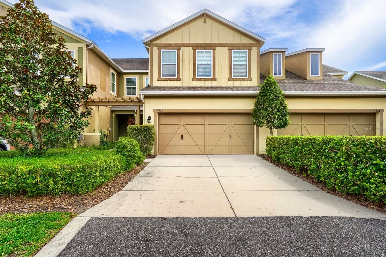 11724 CASA LAGO