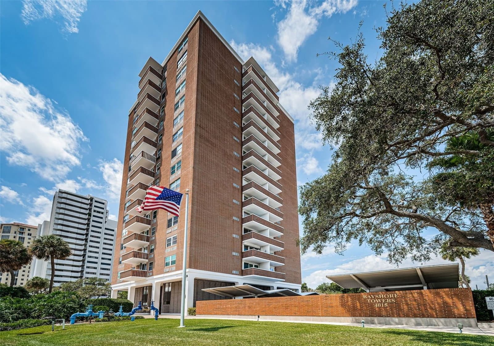 4015 BAYSHORE