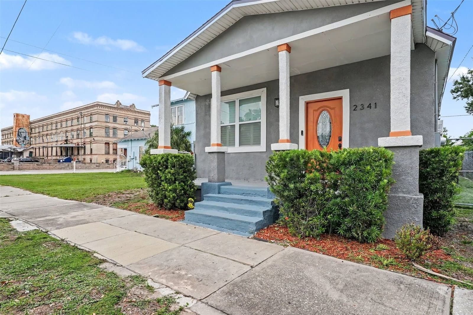 2341 CHESTNUT