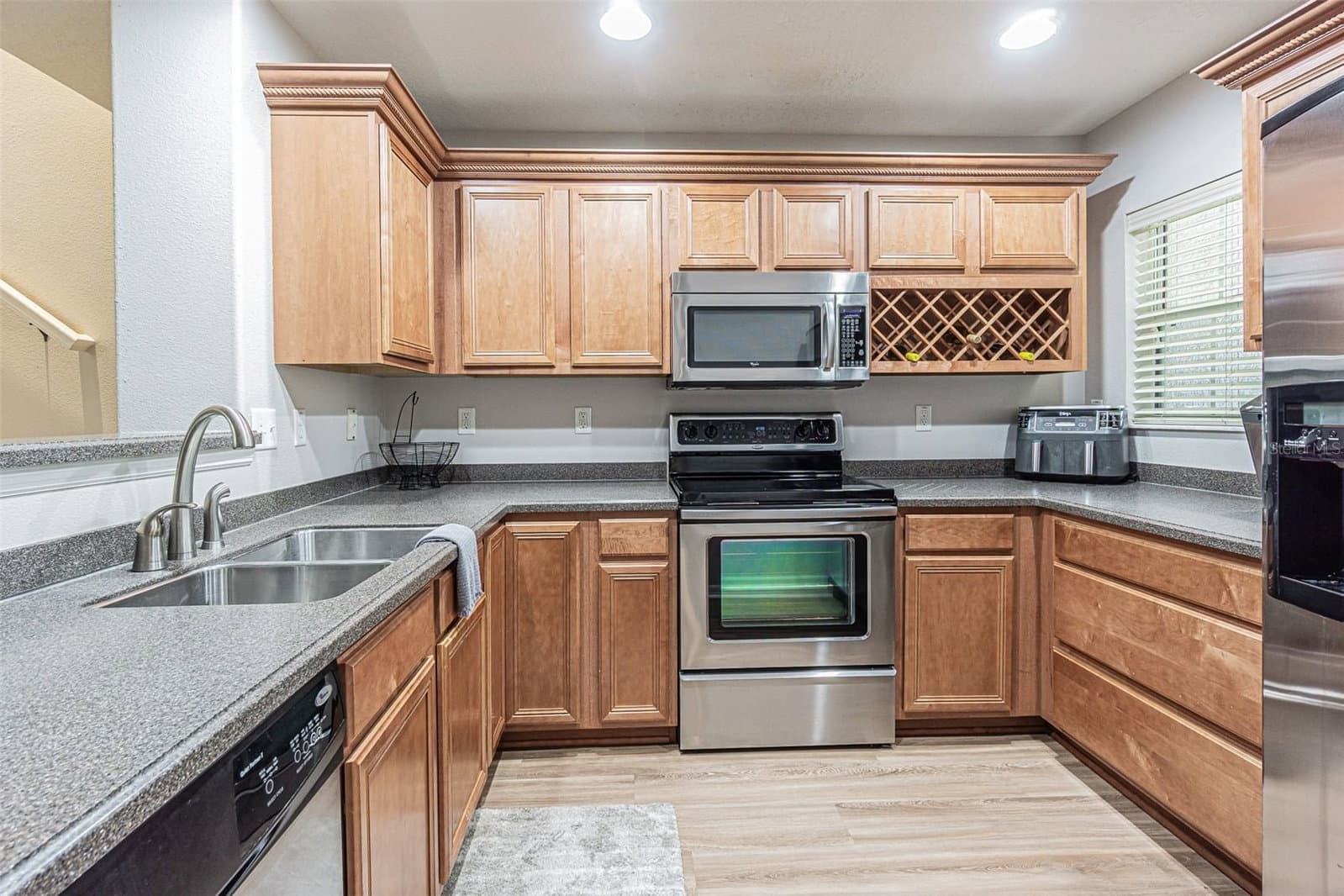526 WHEATON TRENT