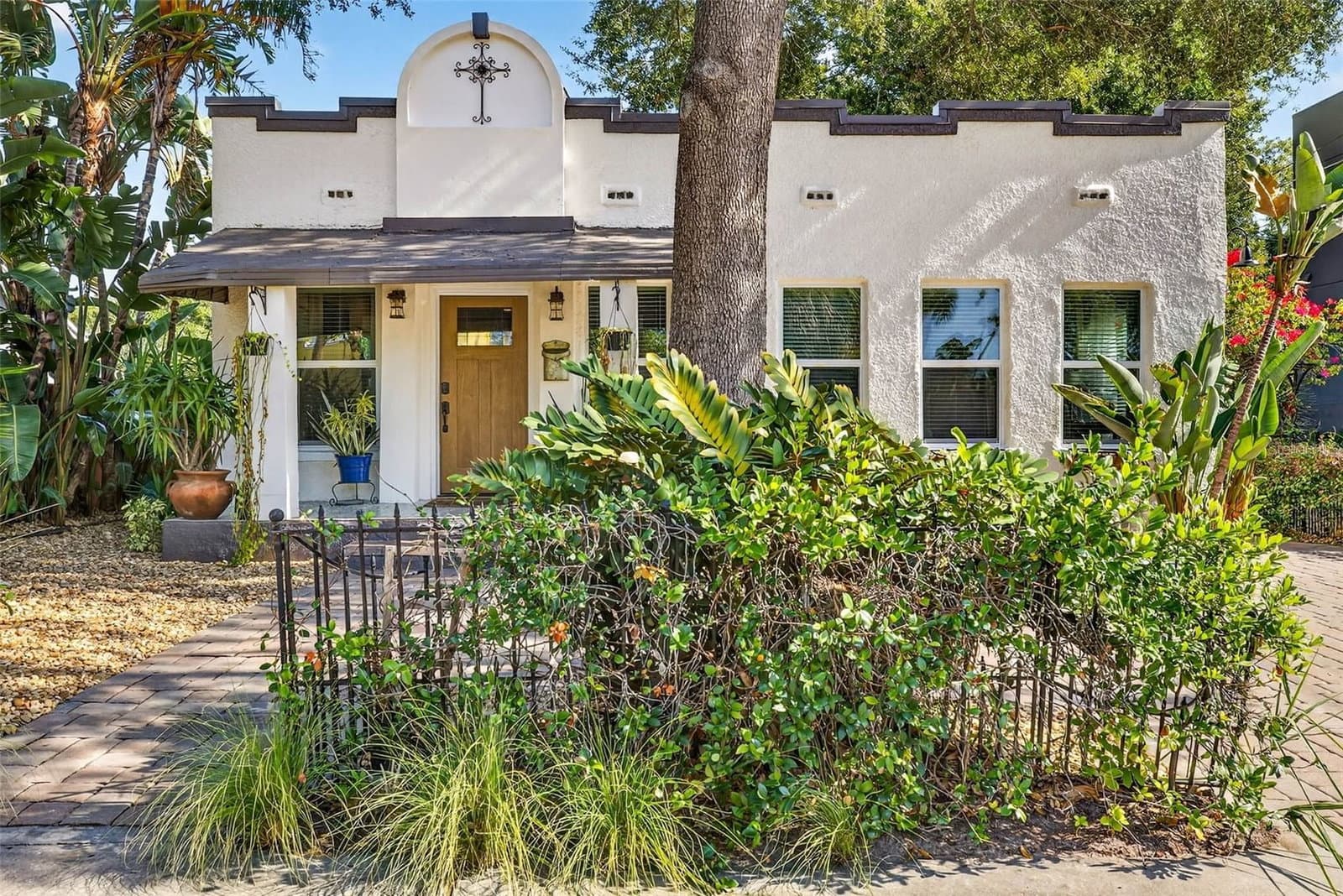 2705 POPLAR