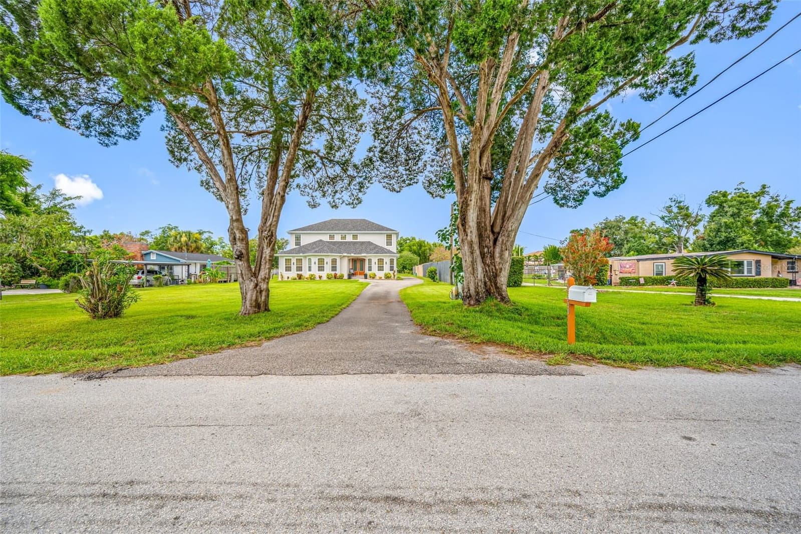 13030 DELWOOD