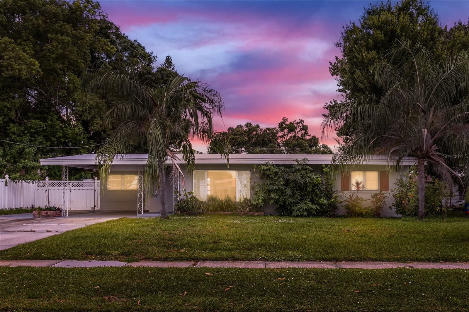 6518 WALTON