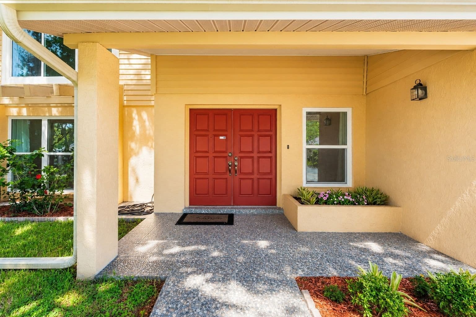 10904 AUTUMN OAK
