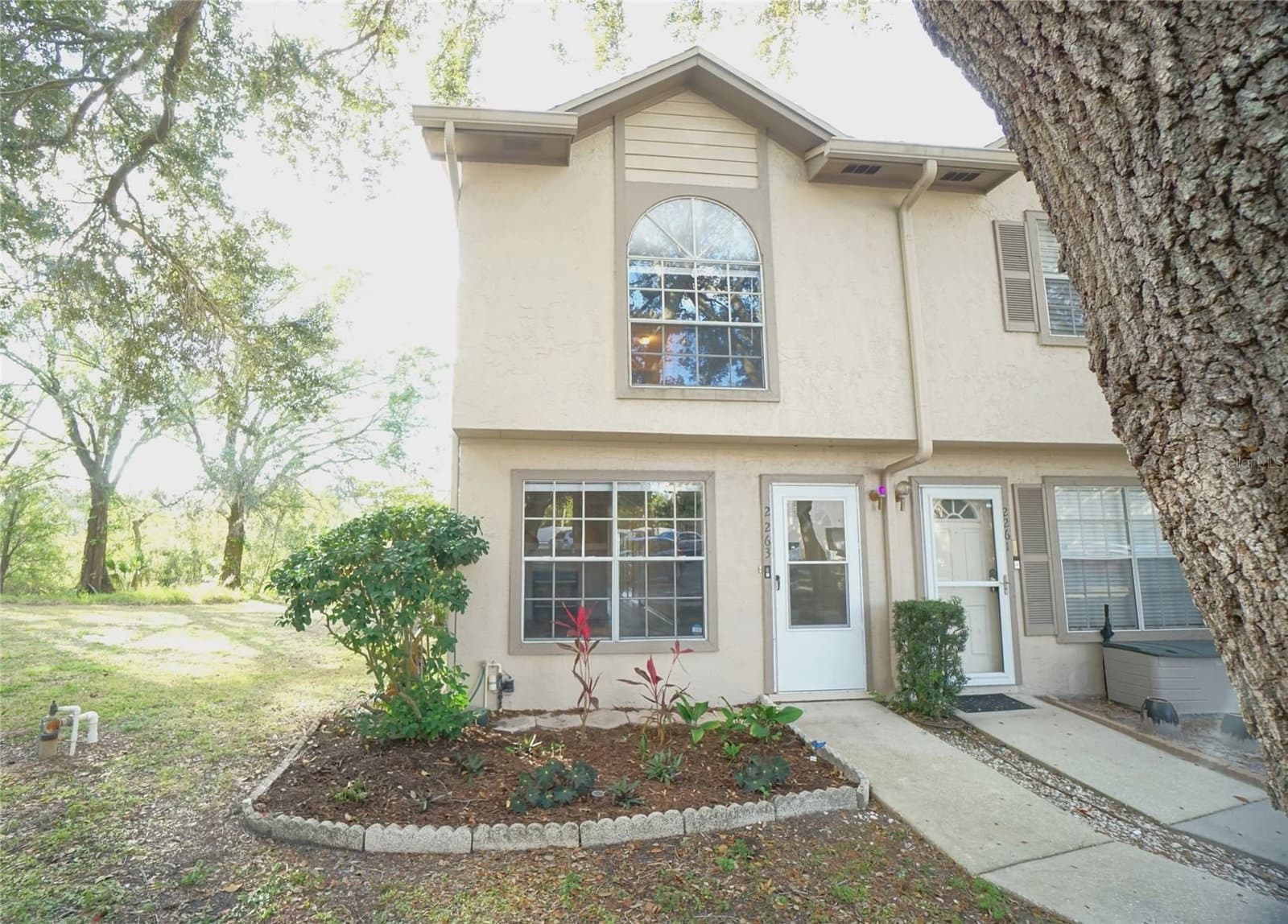 2263 FLETCHERS POINT