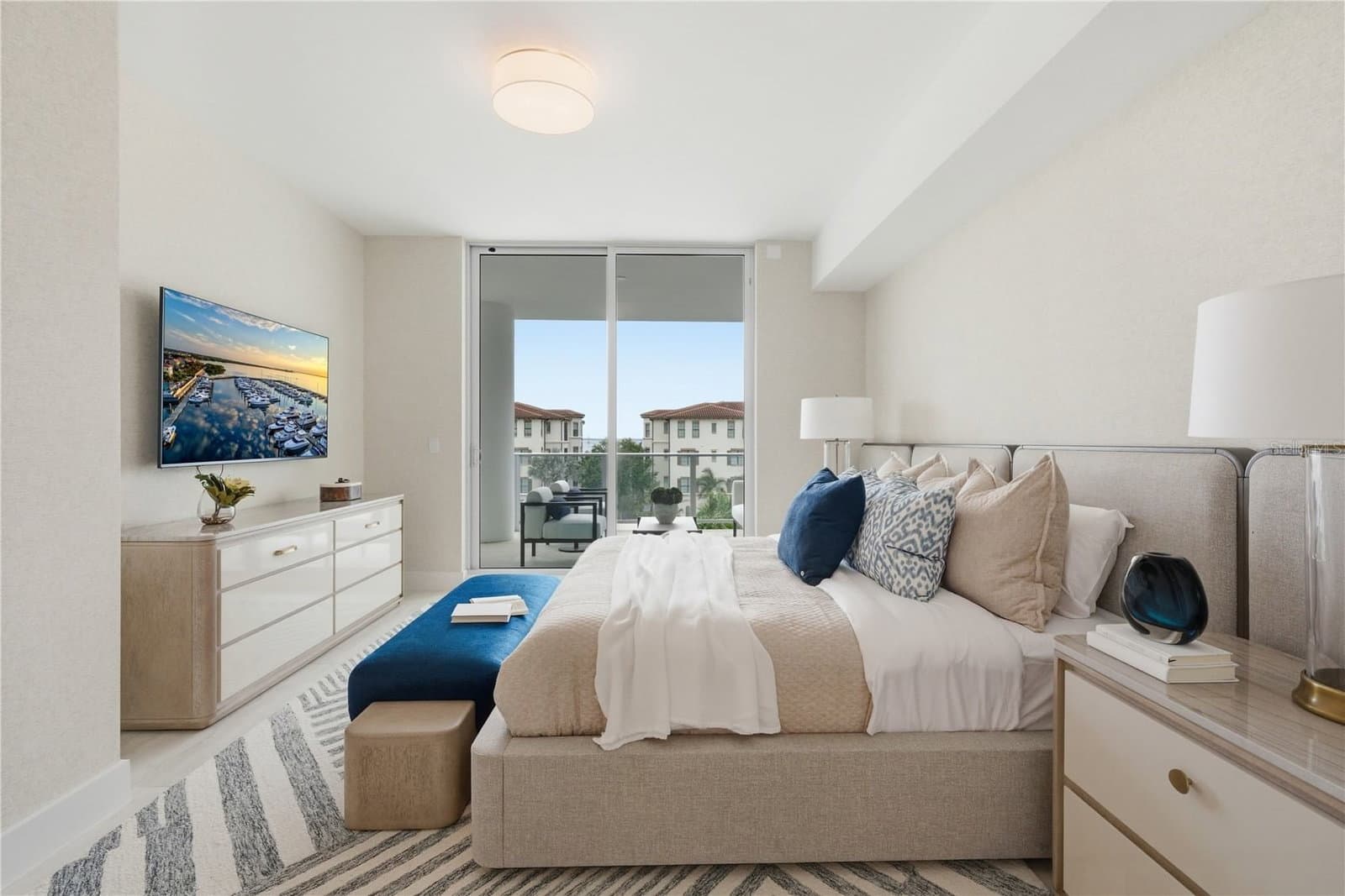 5713 BOWEN DANIEL
