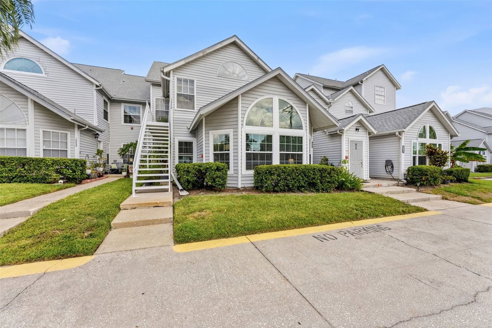 12237 ARMENIA GABLES CIR