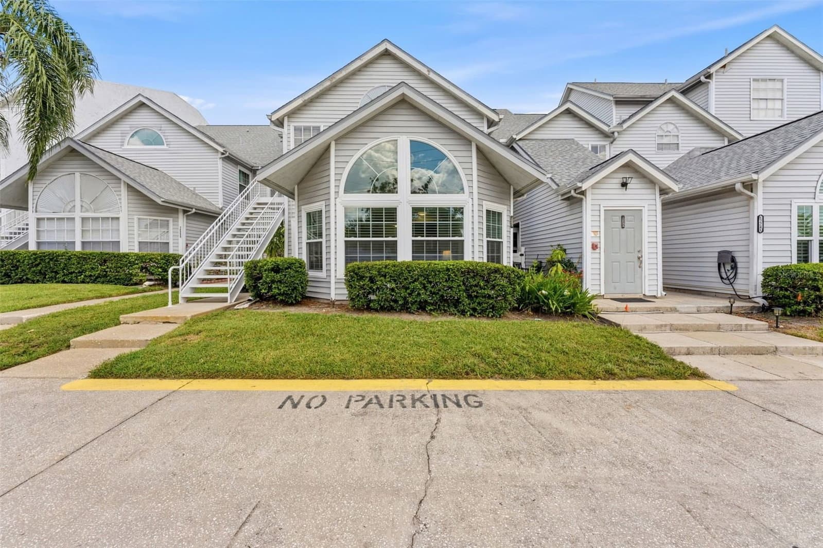 12237 ARMENIA GABLES CIR