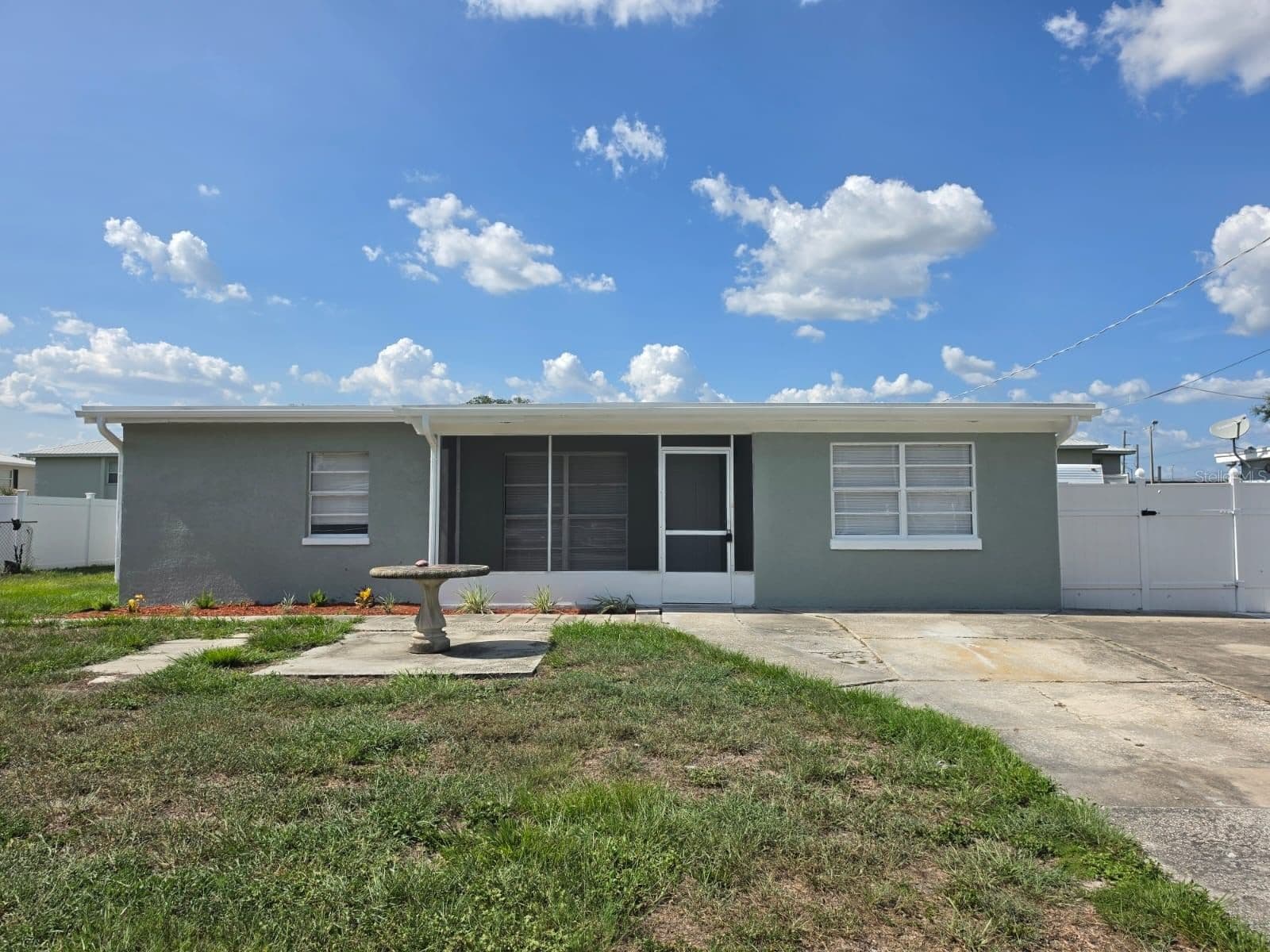 7710 CORAL VINE