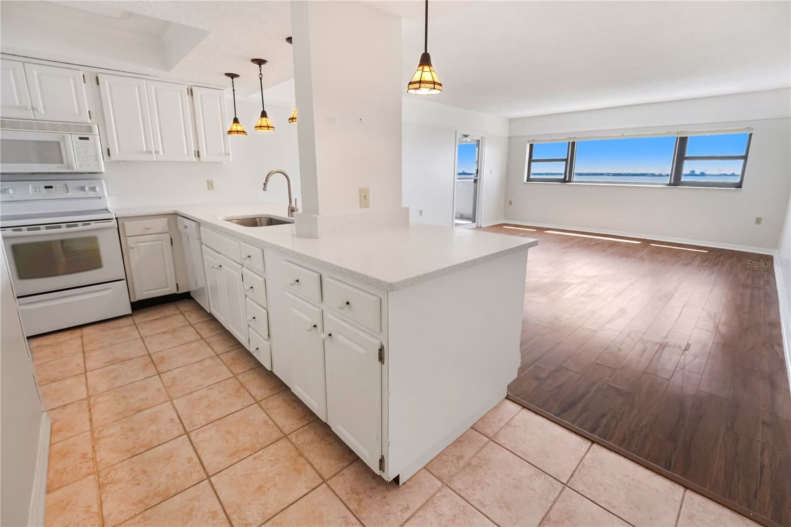 4141 BAYSHORE