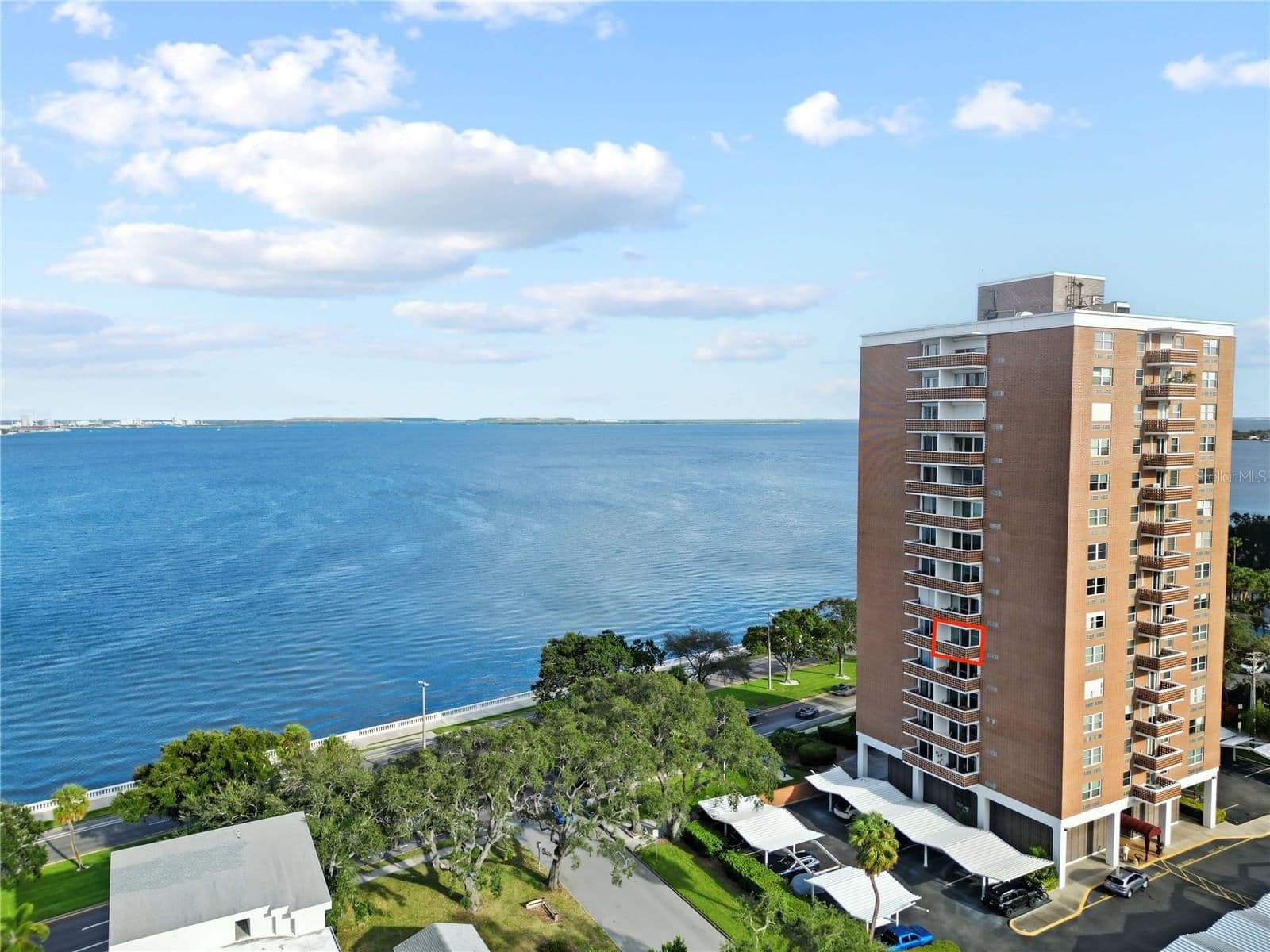 4015 BAYSHORE