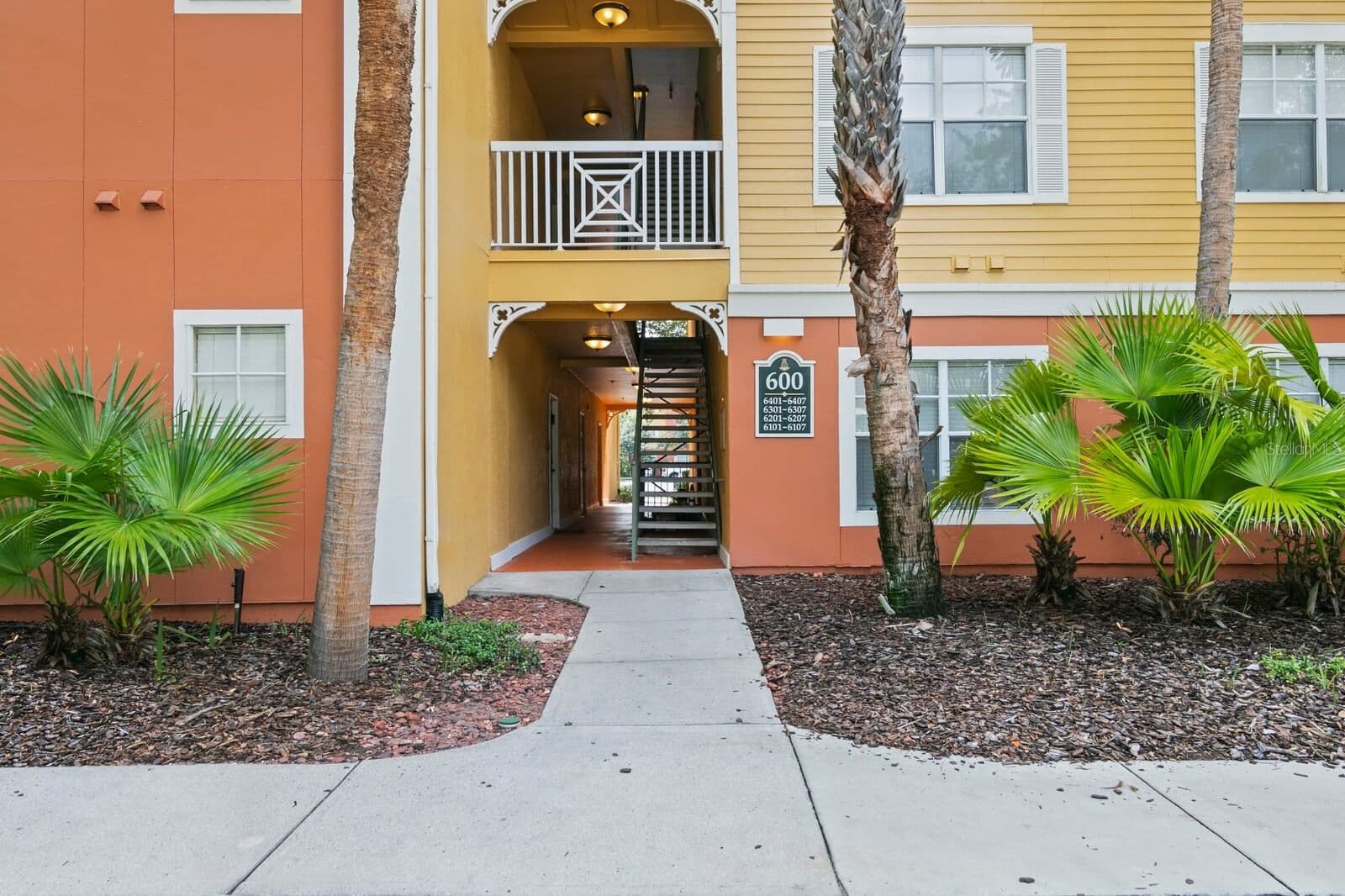 4207 DALE MABRY