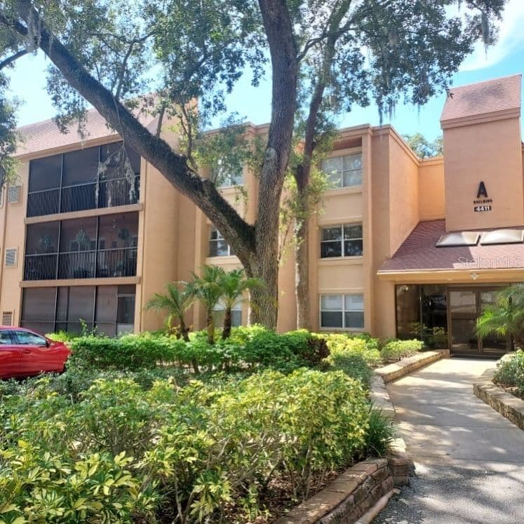 4411 SHADY TERRACE